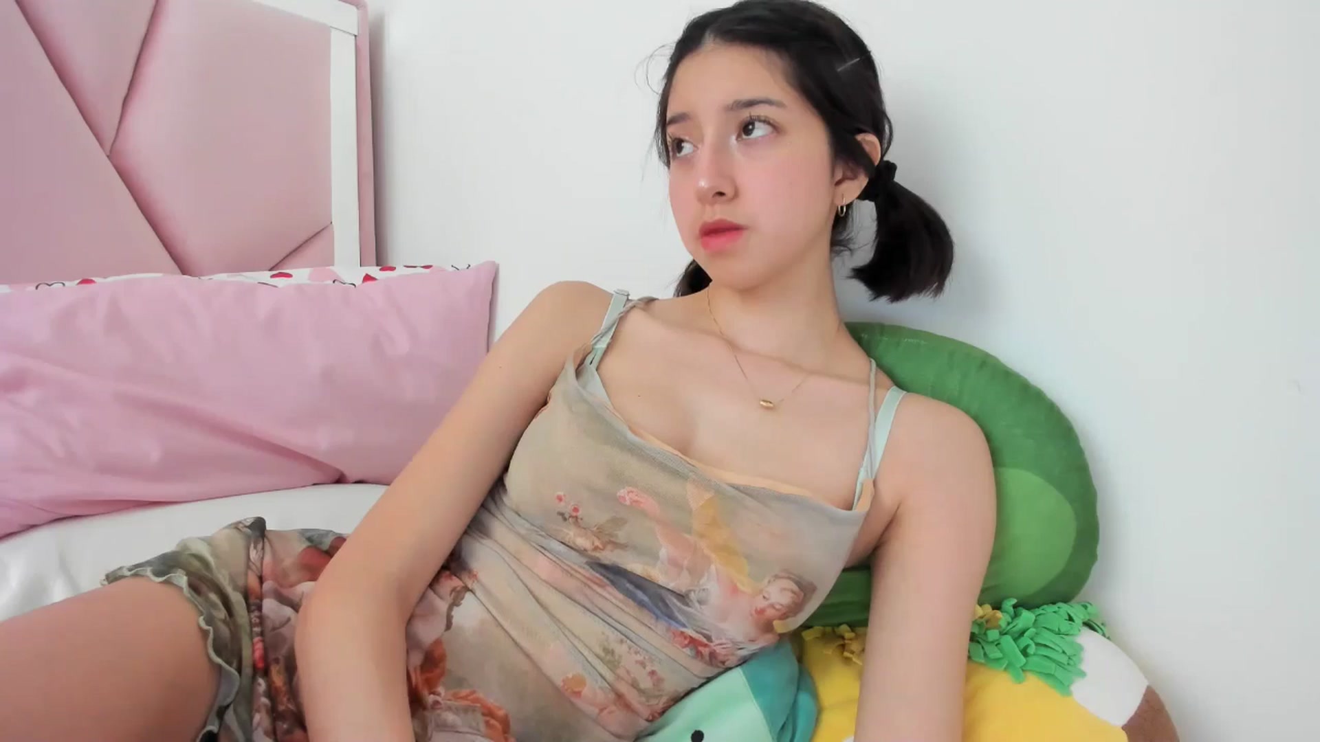 Gallery image thumbnail from Cherrycute666's myfreecams stream on, 05/24/2024, 21:58 image 4 of 20