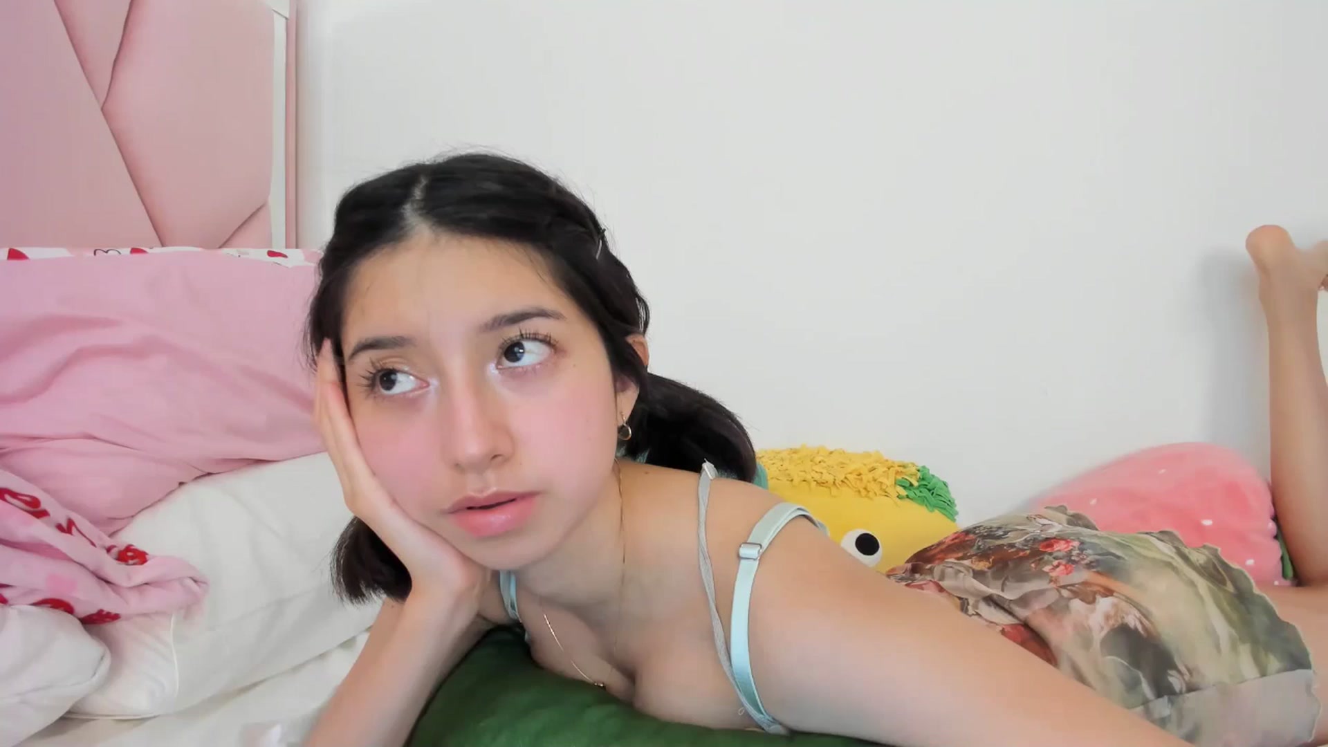 Gallery image thumbnail from Cherrycute666's myfreecams stream on, 05/24/2024, 22:50 image 4 of 20