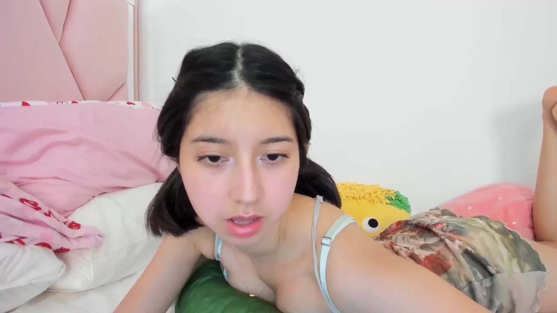 Gallery image thumbnail from Cherrycute666's myfreecams stream on, 05/24/2024, 22:50 image 6 of 20