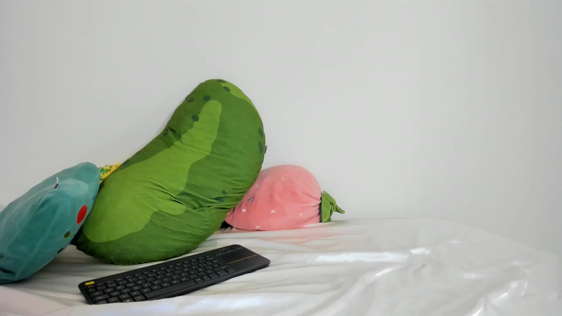 Gallery image thumbnail from Cherrycute666's myfreecams stream on, 05/25/2024, 24:40 image 16 of 20