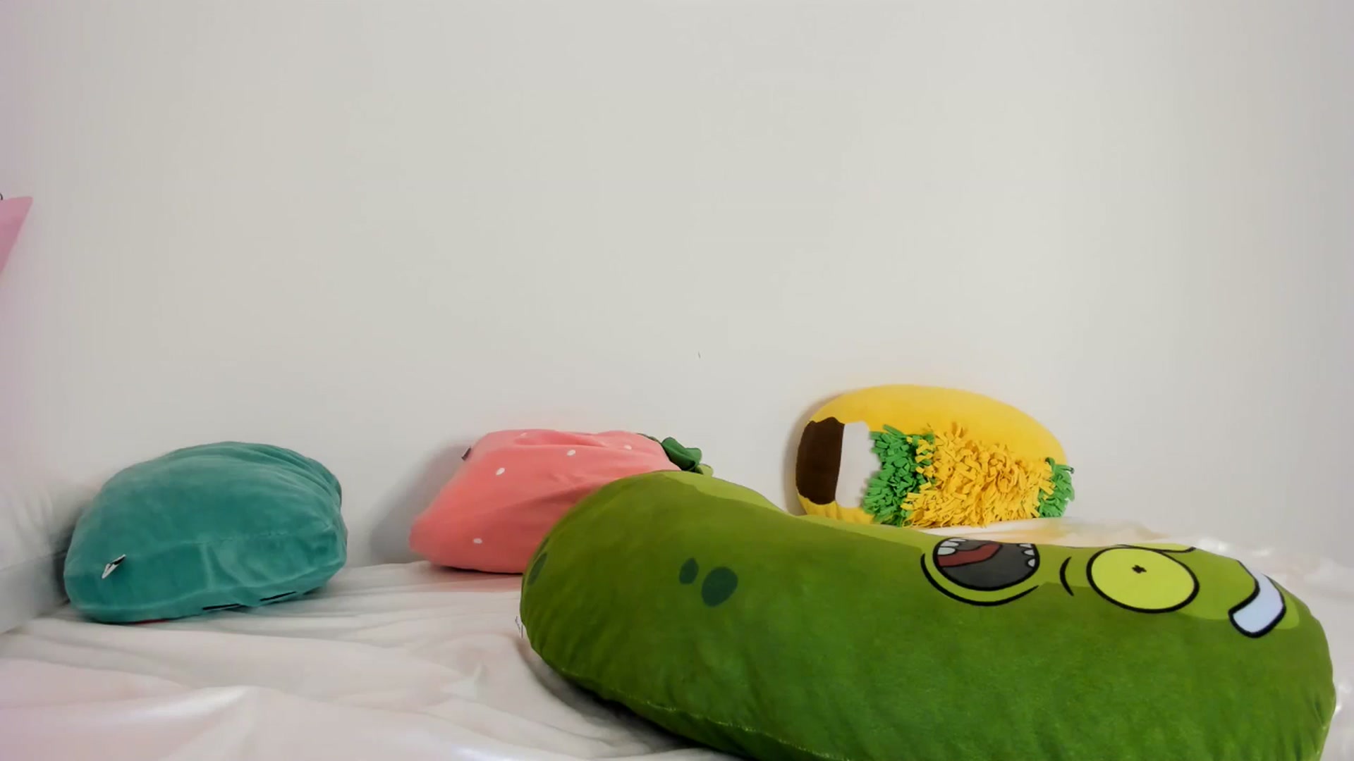 Gallery image thumbnail from Cherrycute666's myfreecams stream on, 05/25/2024, 09:25 image 16 of 20