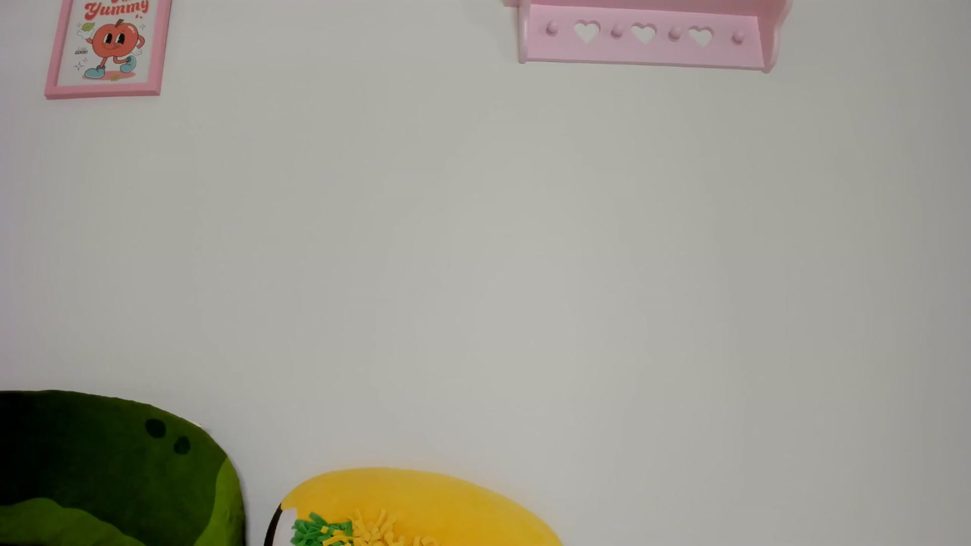 Gallery image thumbnail from Cherrycute666's myfreecams stream on, 05/25/2024, 10:27 image 12 of 20