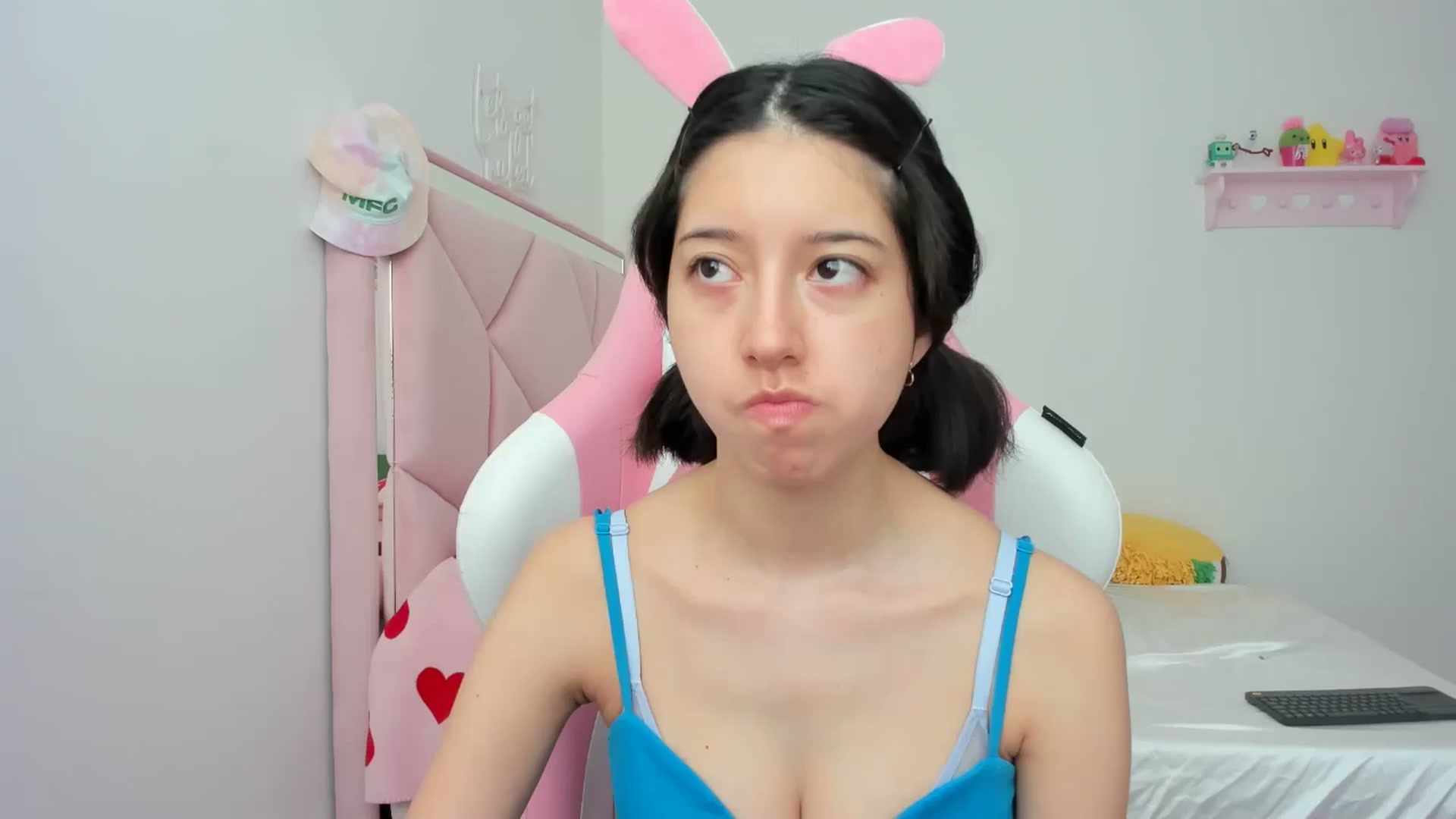 Gallery image thumbnail from Cherrycute666's myfreecams stream on, 05/25/2024, 21:13 image 1 of 20
