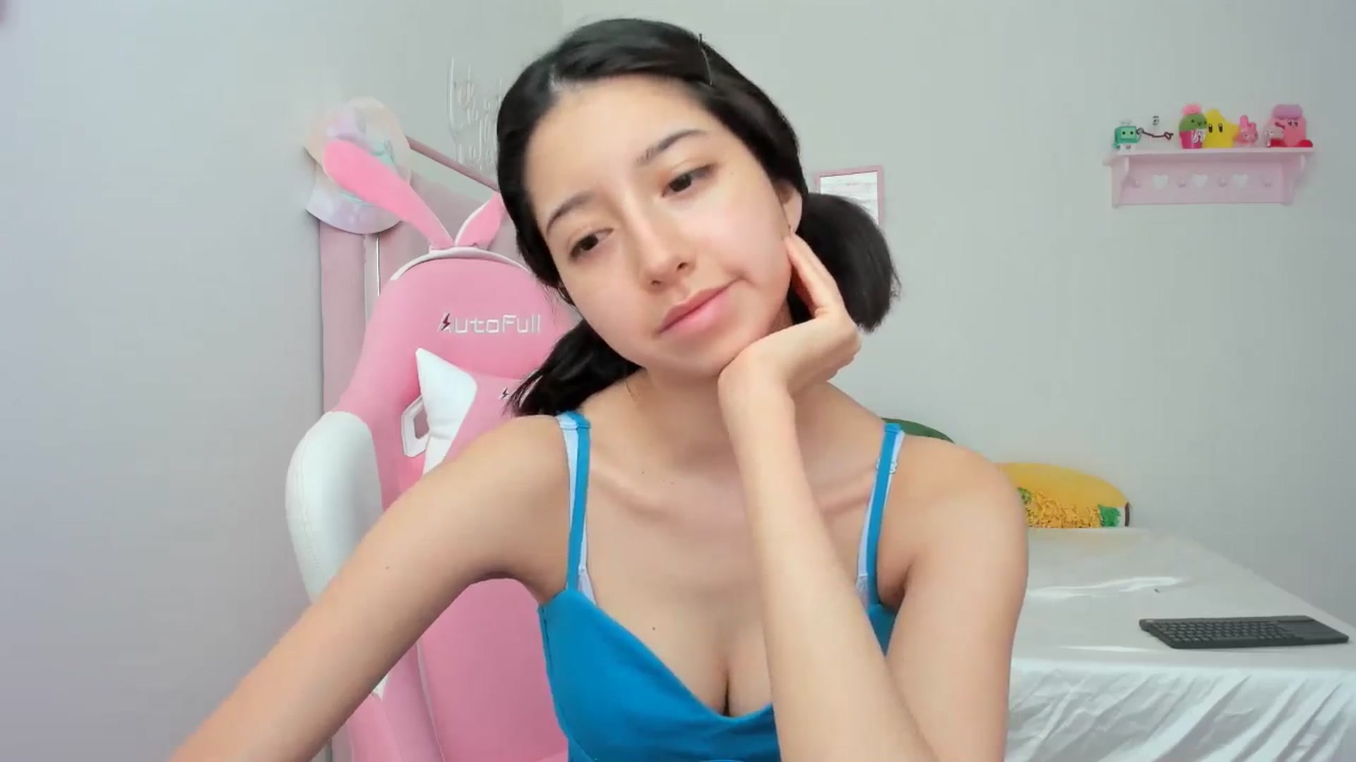 Gallery image thumbnail from Cherrycute666's myfreecams stream on, 05/25/2024, 21:13 image 13 of 20