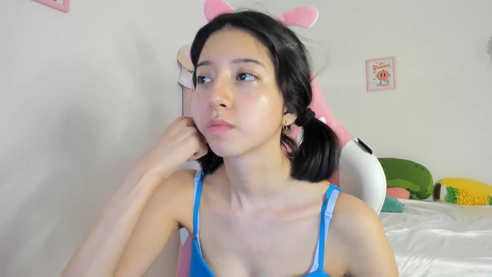 Gallery image thumbnail from Cherrycute666's myfreecams stream on, 05/26/2024, 02:07 image 18 of 20