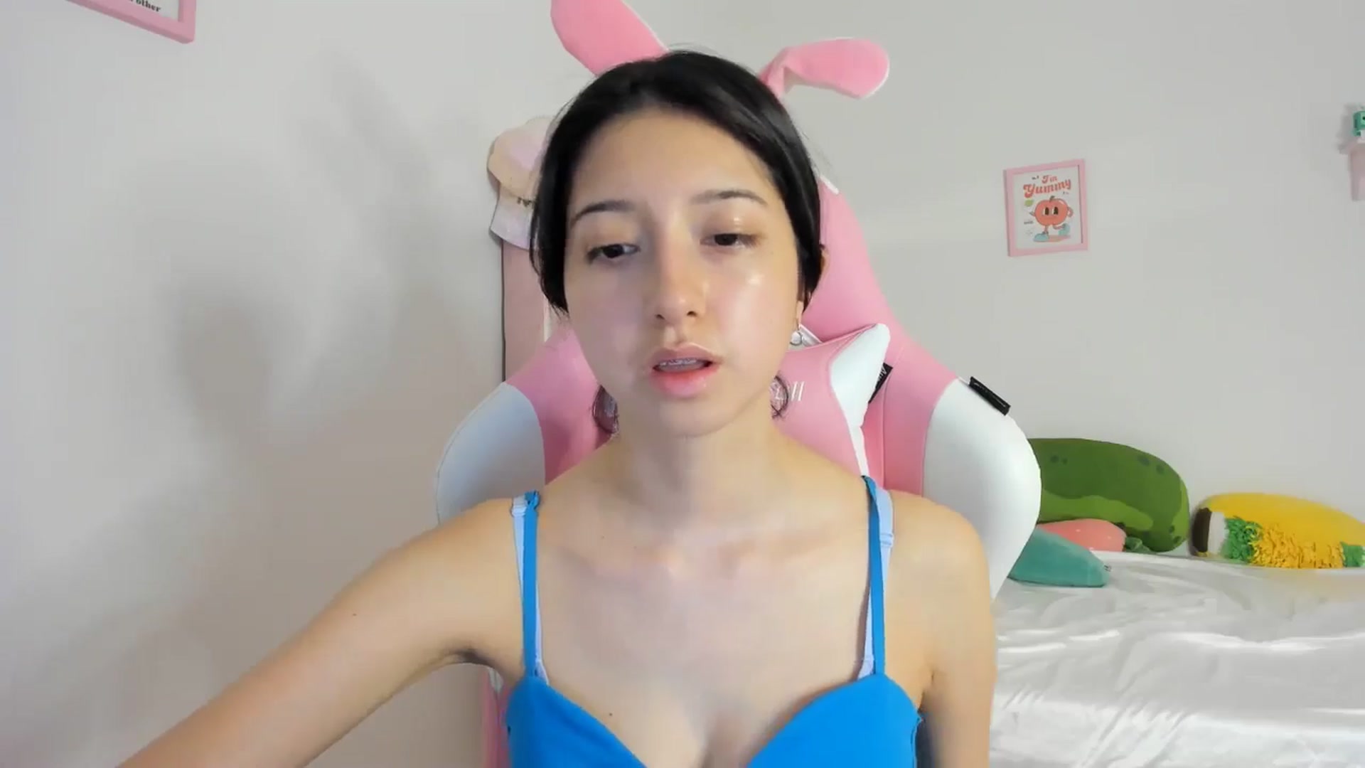 Gallery image thumbnail from Cherrycute666's myfreecams stream on, 05/26/2024, 02:39 image 2 of 20