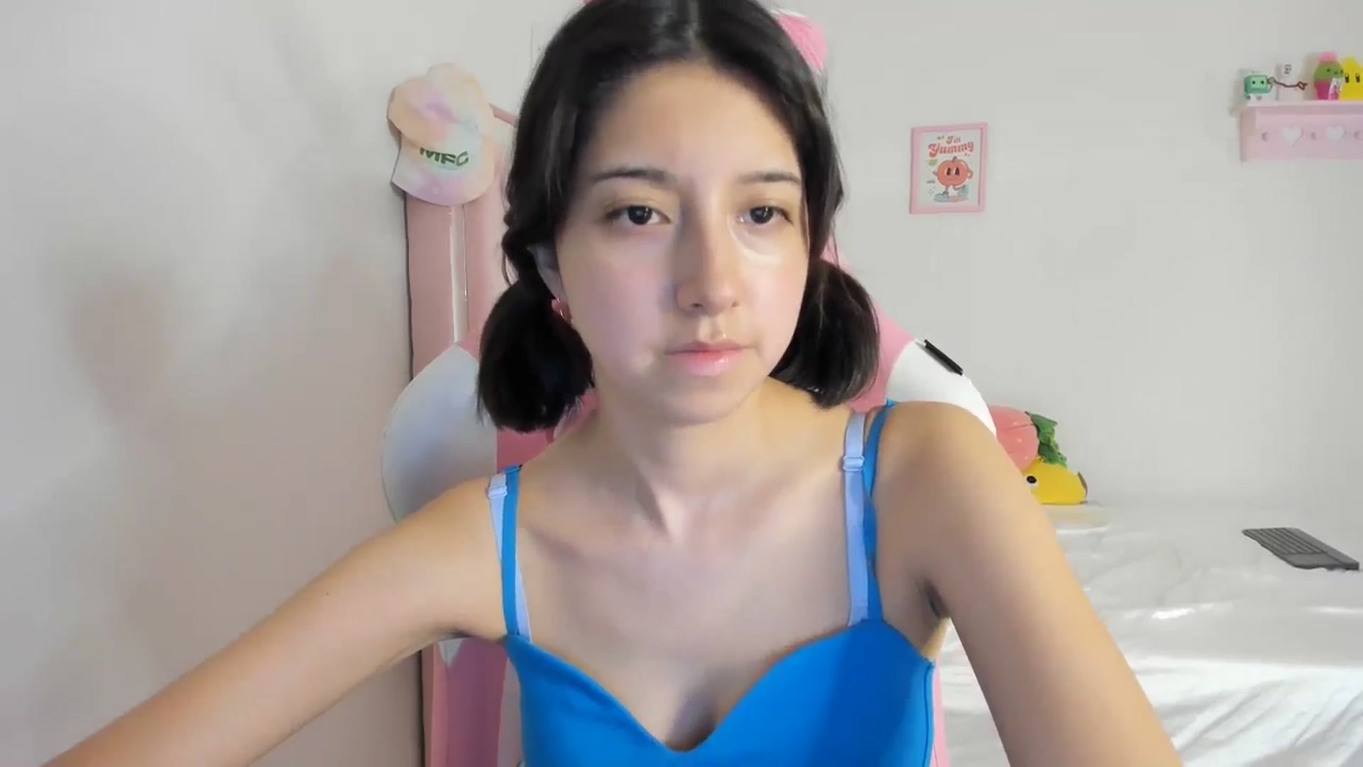 Gallery image thumbnail from Cherrycute666's myfreecams stream on, 05/26/2024, 06:52 image 11 of 20