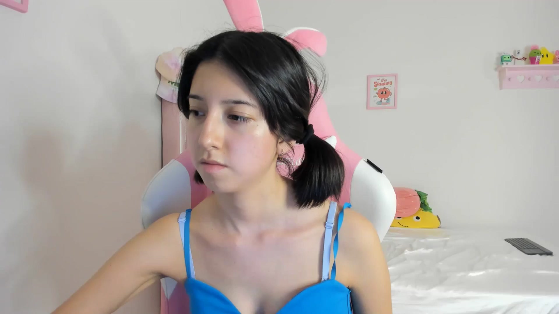 Gallery image thumbnail from Cherrycute666's myfreecams stream on, 05/26/2024, 06:52 image 3 of 20