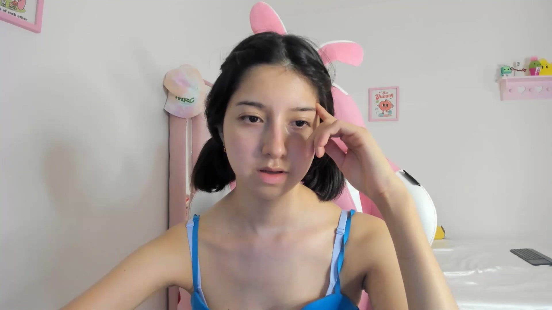 Gallery image thumbnail from Cherrycute666's myfreecams stream on, 05/26/2024, 07:37 image 9 of 20