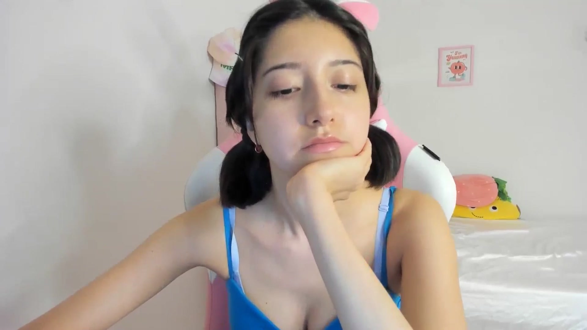Gallery image thumbnail from Cherrycute666's myfreecams stream on, 05/26/2024, 10:44 image 14 of 20