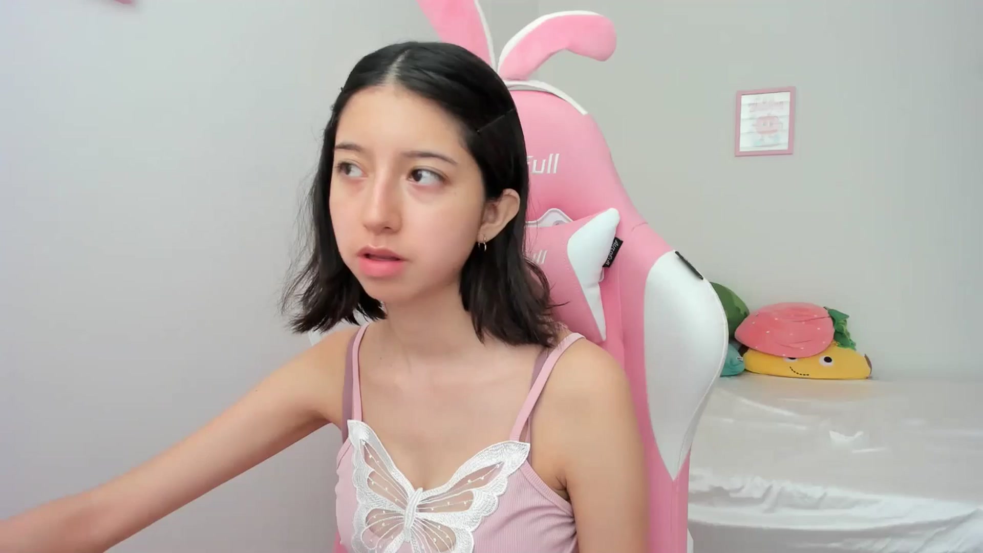 Gallery image thumbnail from Cherrycute666's myfreecams stream on, 05/26/2024, 16:14 image 10 of 20
