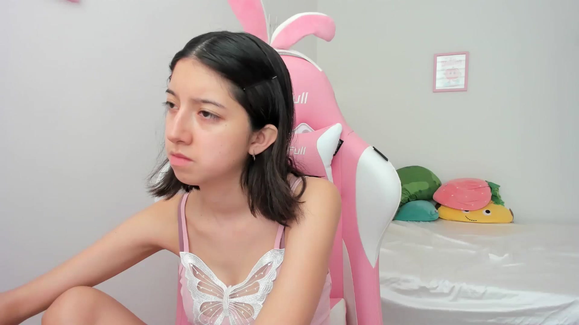 Gallery image thumbnail from Cherrycute666's myfreecams stream on, 05/26/2024, 16:14 image 13 of 20