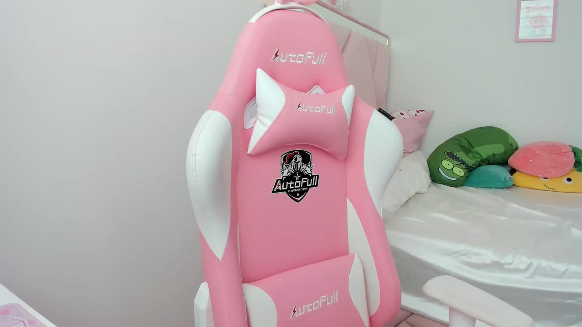 Gallery image thumbnail from Cherrycute666's myfreecams stream on, 05/26/2024, 16:14 image 20 of 20
