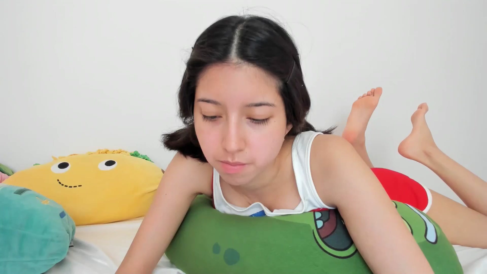 Gallery image thumbnail from Cherrycute666's myfreecams stream on, 05/27/2024, 22:35 image 19 of 20