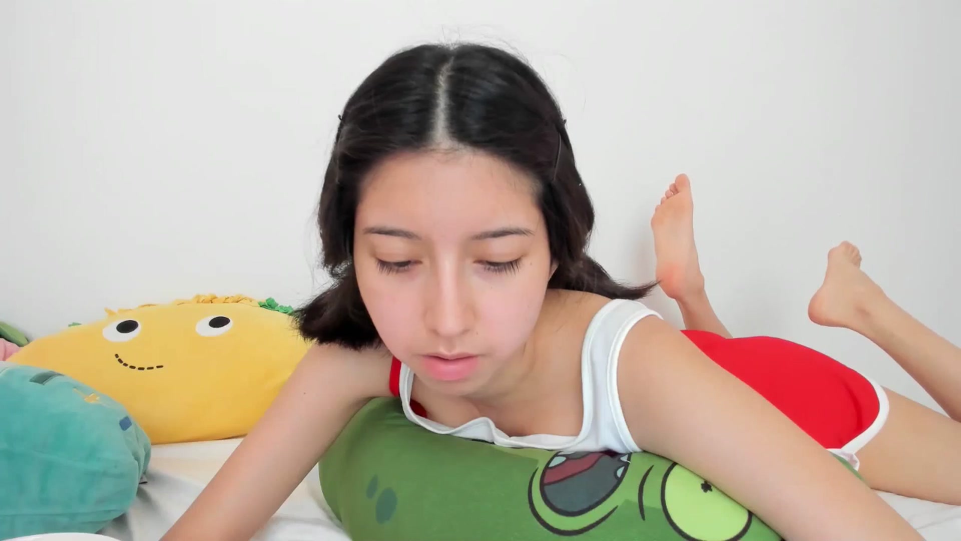 Gallery image thumbnail from Cherrycute666's myfreecams stream on, 05/27/2024, 22:35 image 14 of 20