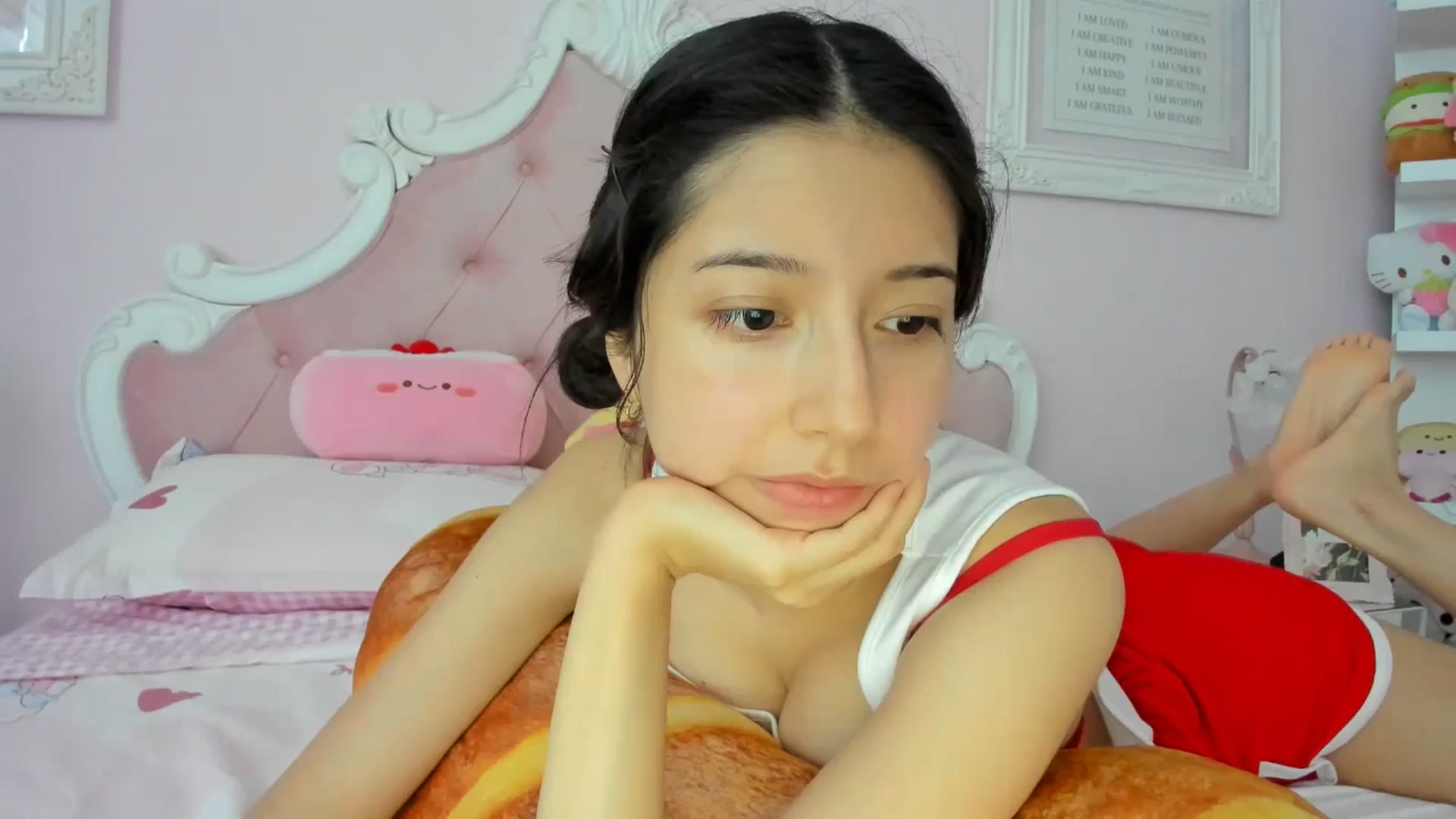 Gallery image thumbnail from Cherrycute666's myfreecams stream on, 05/28/2024, 01:19 image 1 of 20