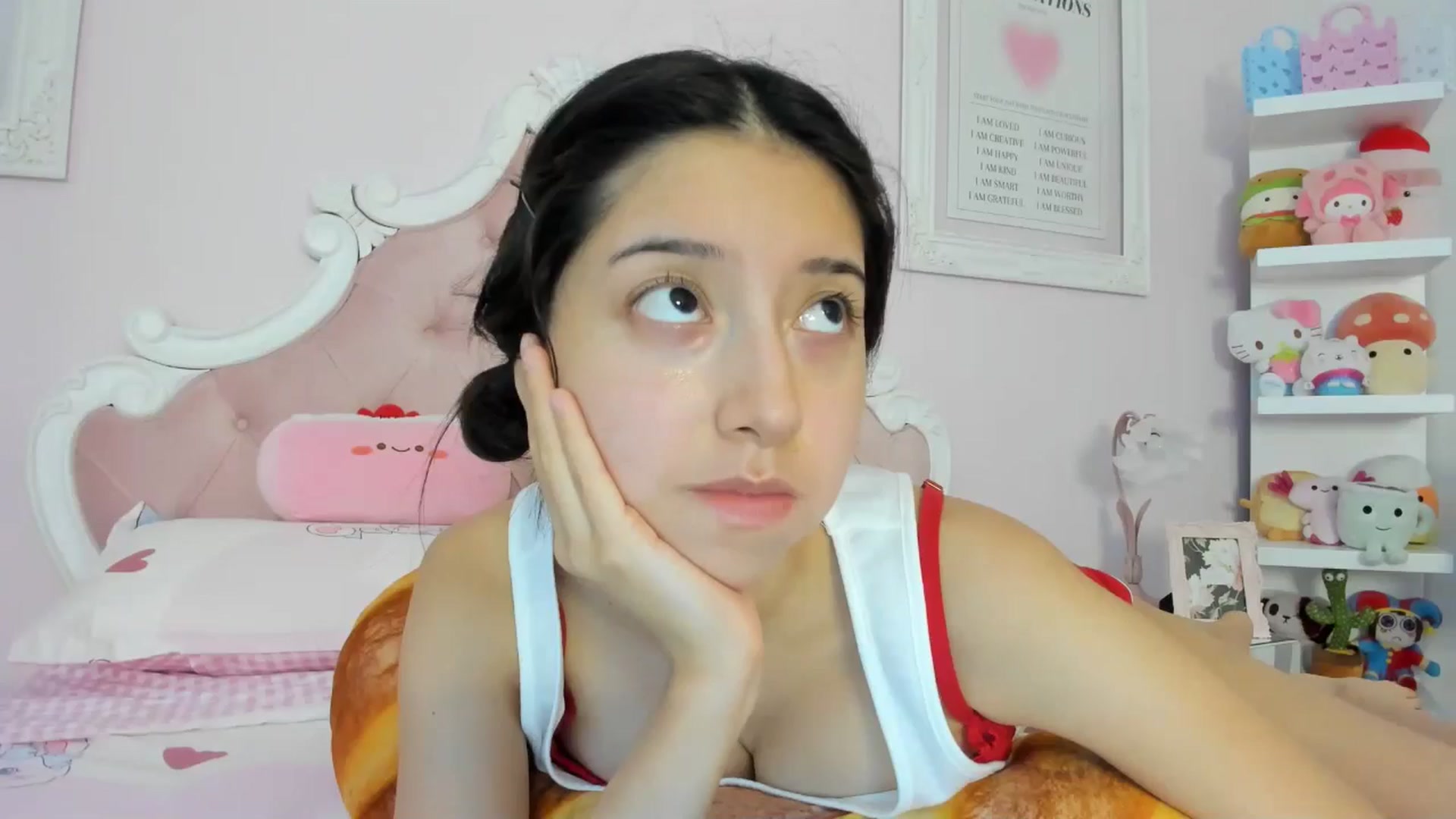 Gallery image thumbnail from Cherrycute666's myfreecams stream on, 05/28/2024, 01:19 image 6 of 20