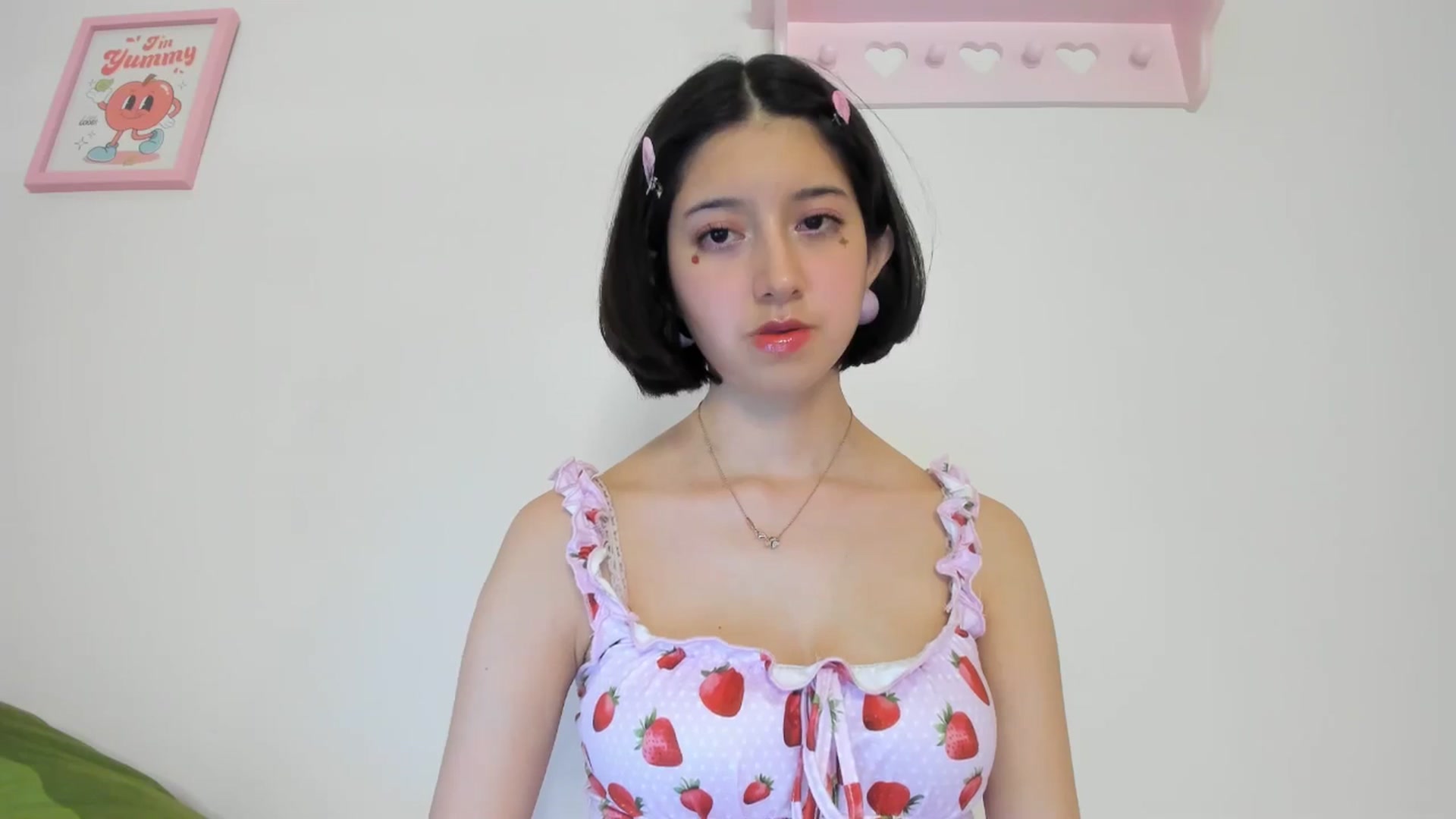 Gallery image thumbnail from Cherrycute666's myfreecams stream on, 05/29/2024, 02:05 image 10 of 20