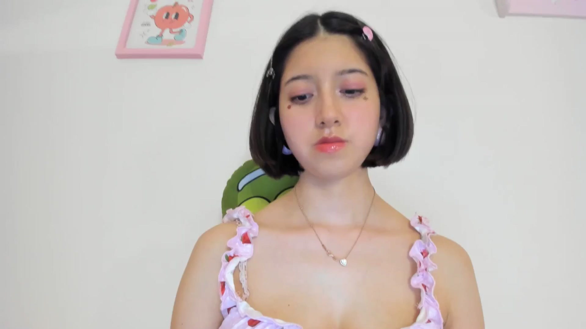 Gallery image thumbnail from Cherrycute666's myfreecams stream on, 05/29/2024, 02:05 image 18 of 20
