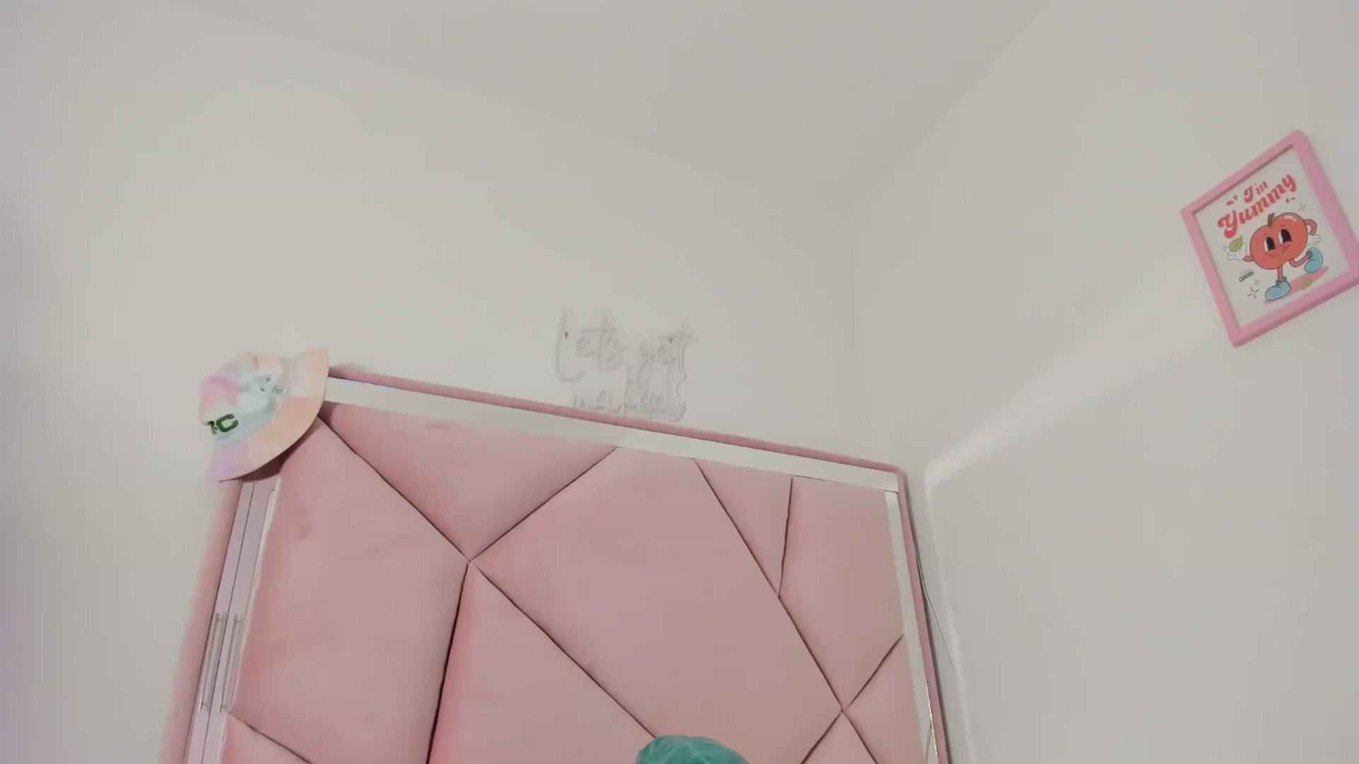 Gallery image thumbnail from Cherrycute666's myfreecams stream on, 05/29/2024, 03:28 image 1 of 20