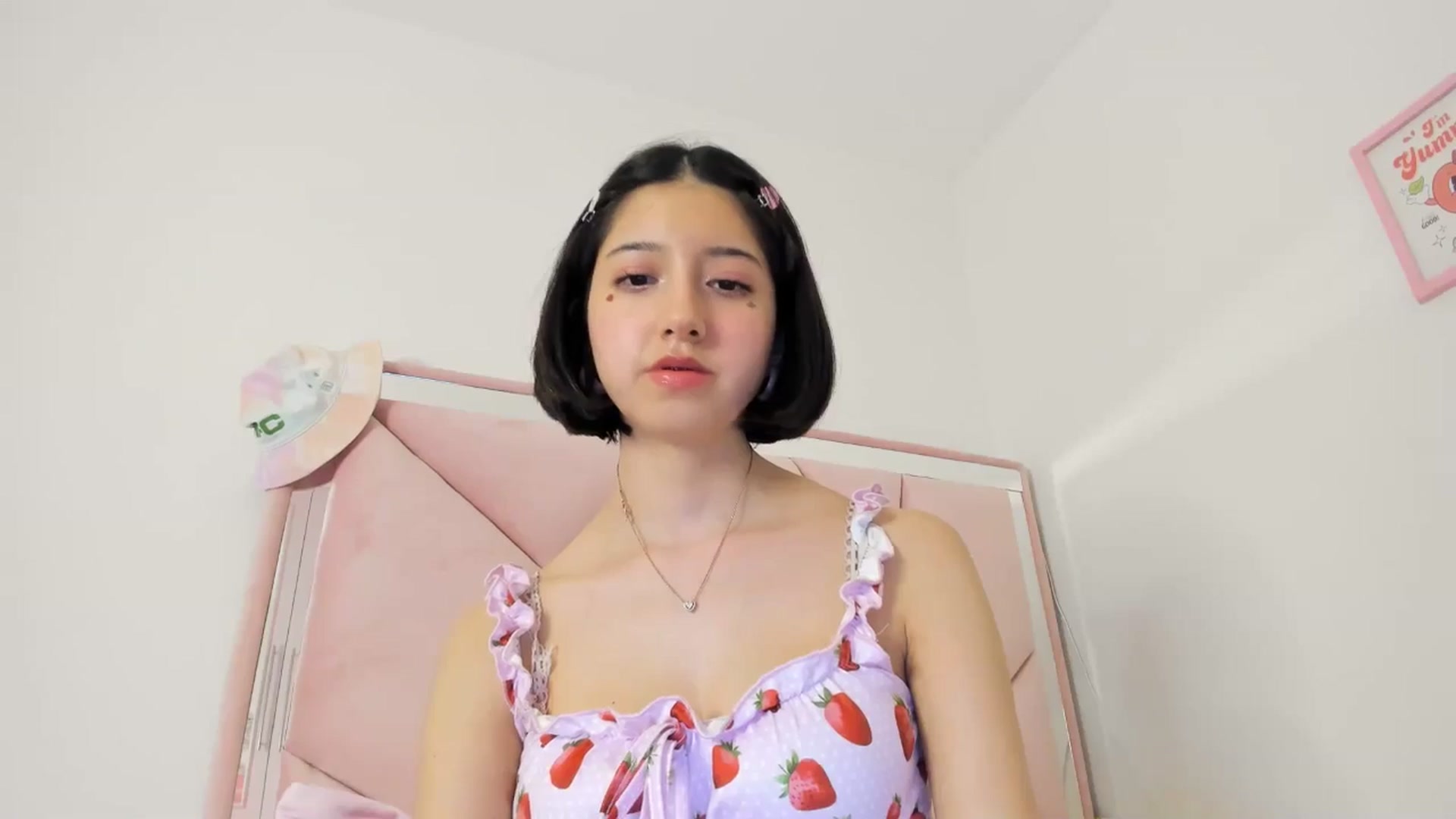 Gallery image thumbnail from Cherrycute666's myfreecams stream on, 05/29/2024, 03:28 image 2 of 20