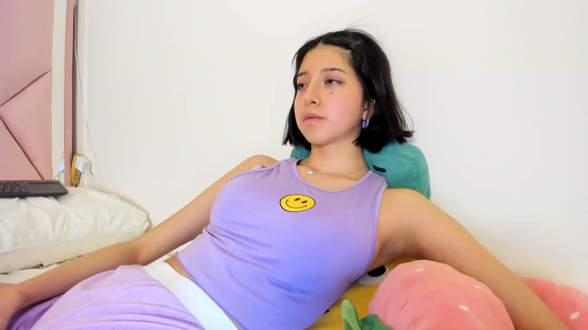Gallery image thumbnail from Cherrycute666's myfreecams stream on, 05/30/2024, 08:18 image 4 of 20