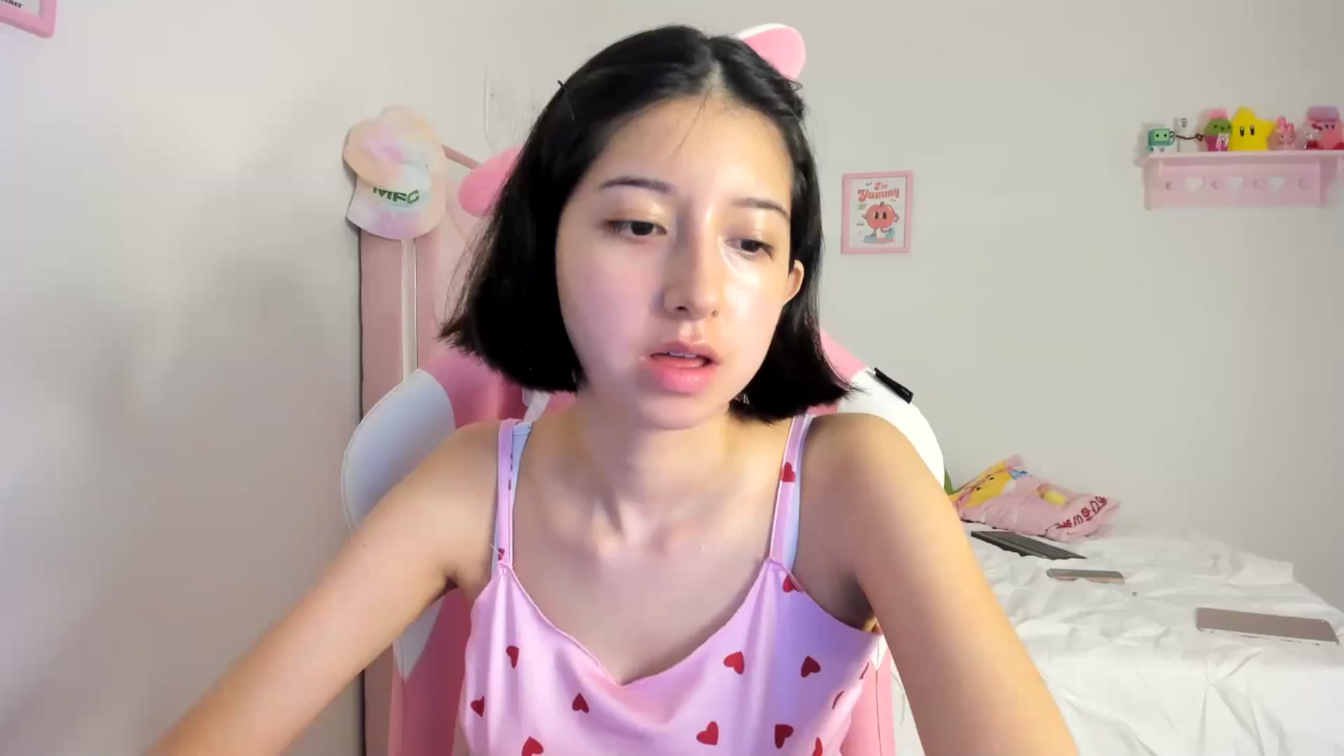 Gallery image thumbnail from Cherrycute666's myfreecams stream on, 05/30/2024, 23:01 image 20 of 20