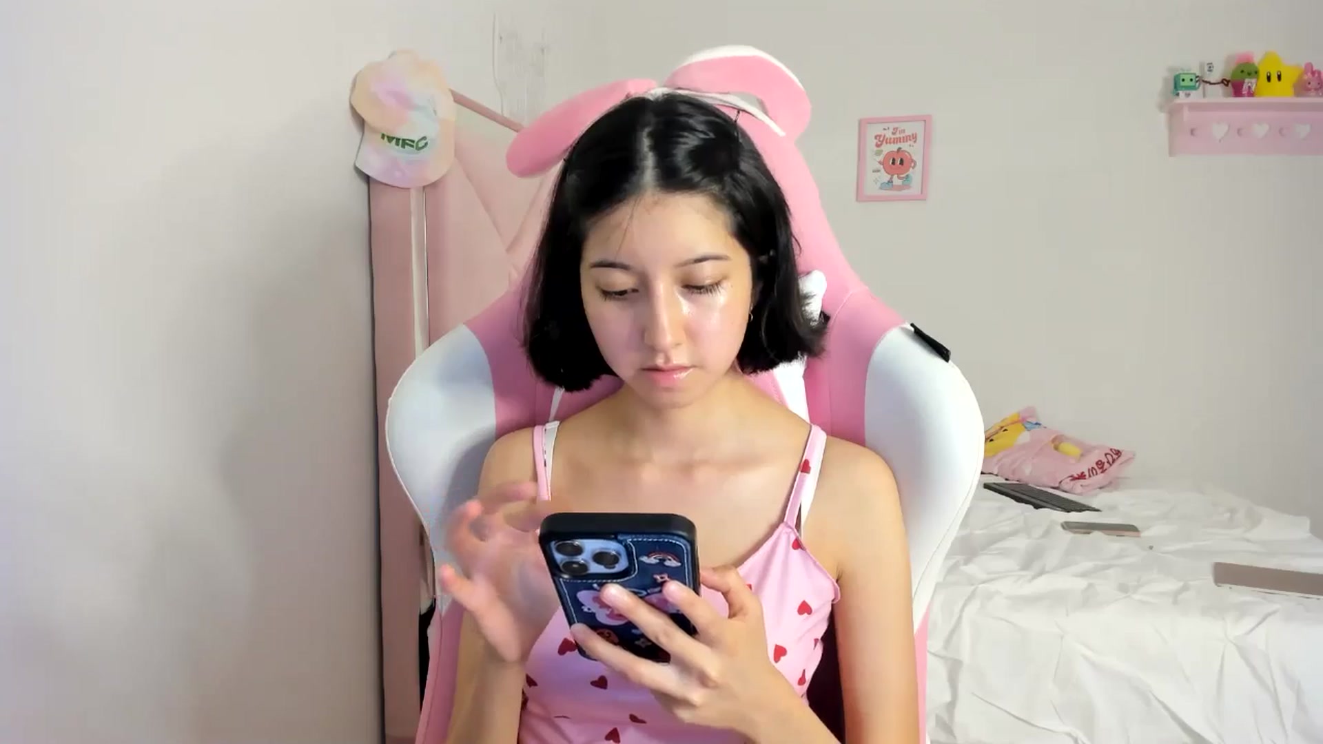 Gallery image thumbnail from Cherrycute666's myfreecams stream on, 05/30/2024, 23:01 image 9 of 20
