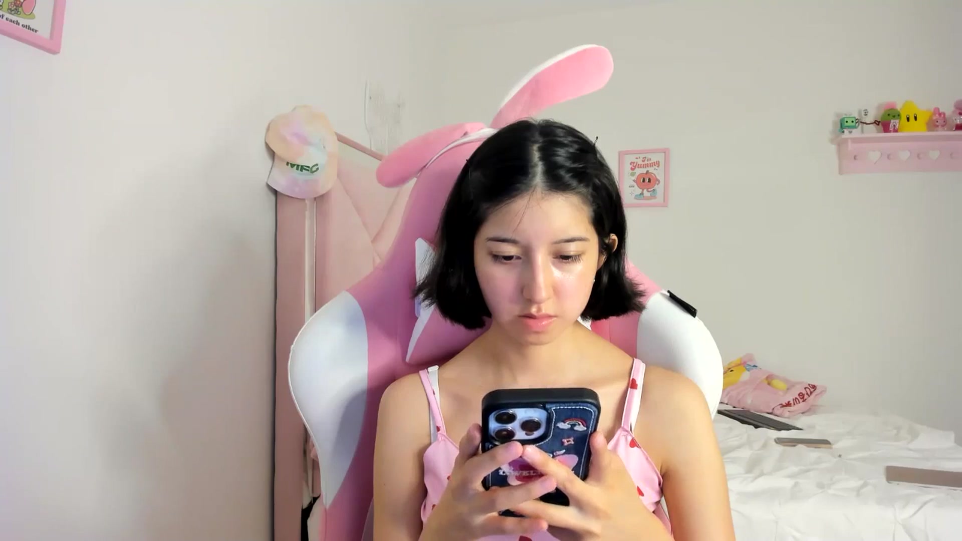 Gallery image thumbnail from Cherrycute666's myfreecams stream on, 05/30/2024, 23:01 image 13 of 20
