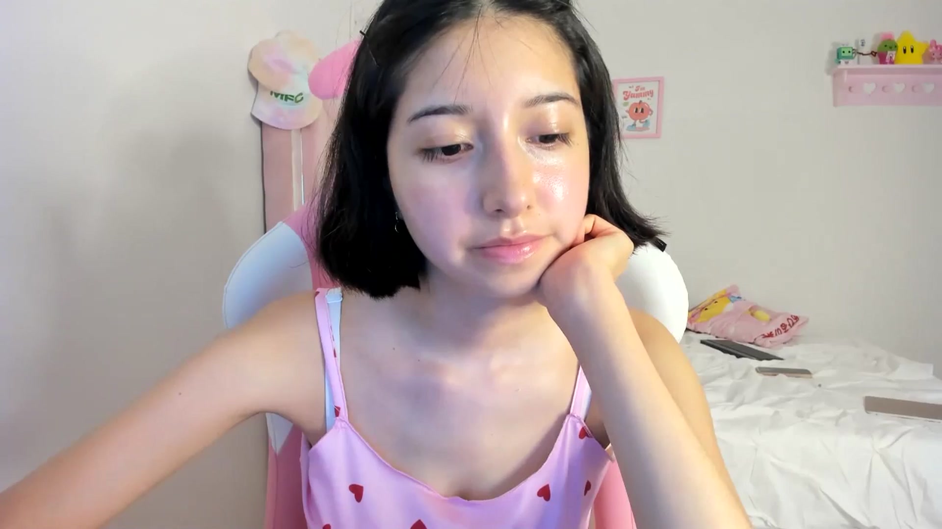 Gallery image thumbnail from Cherrycute666's myfreecams stream on, 05/30/2024, 23:01 image 11 of 20