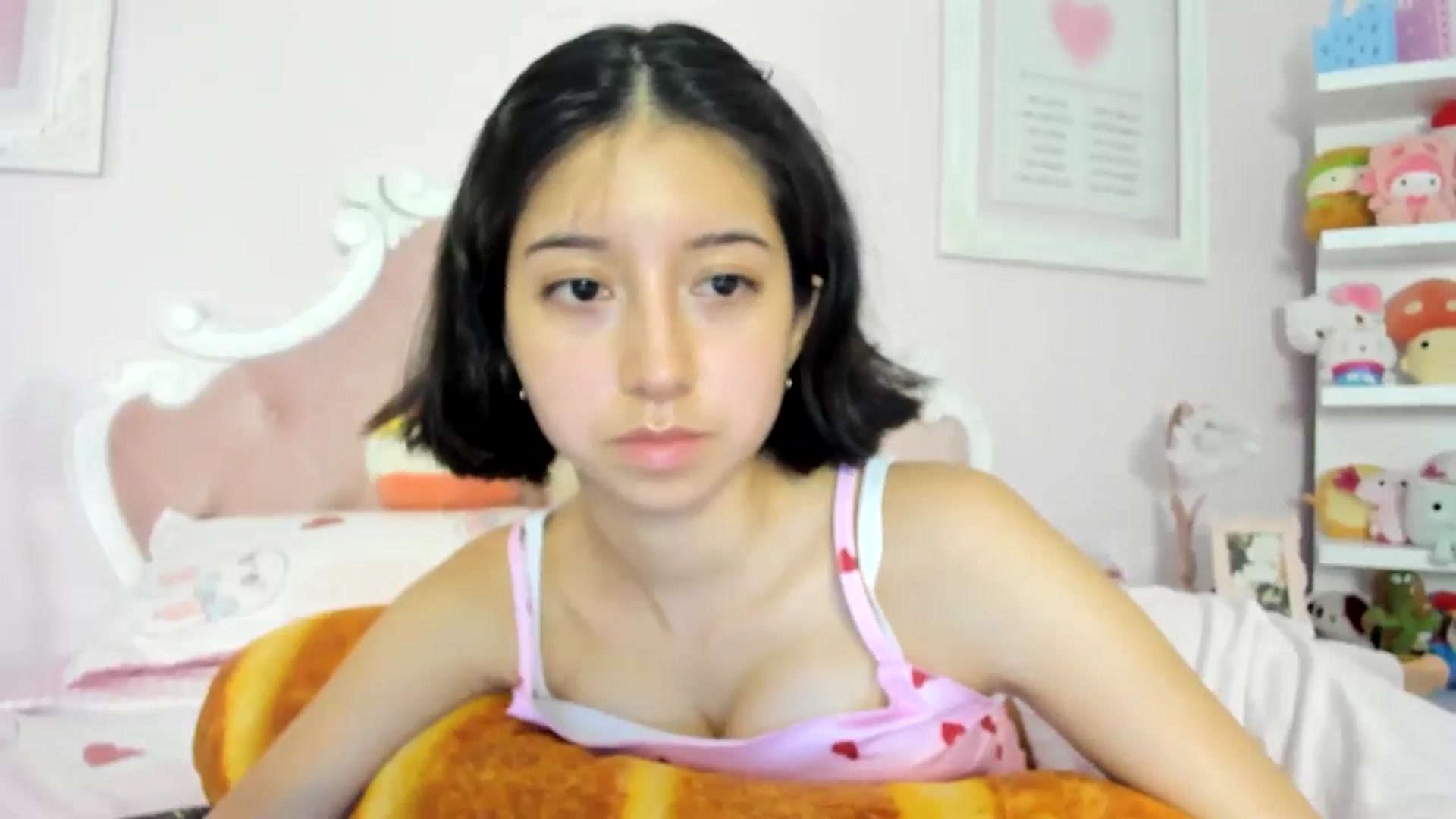 Gallery image thumbnail from Cherrycute666's myfreecams stream on, 05/30/2024, 23:28 image 12 of 20