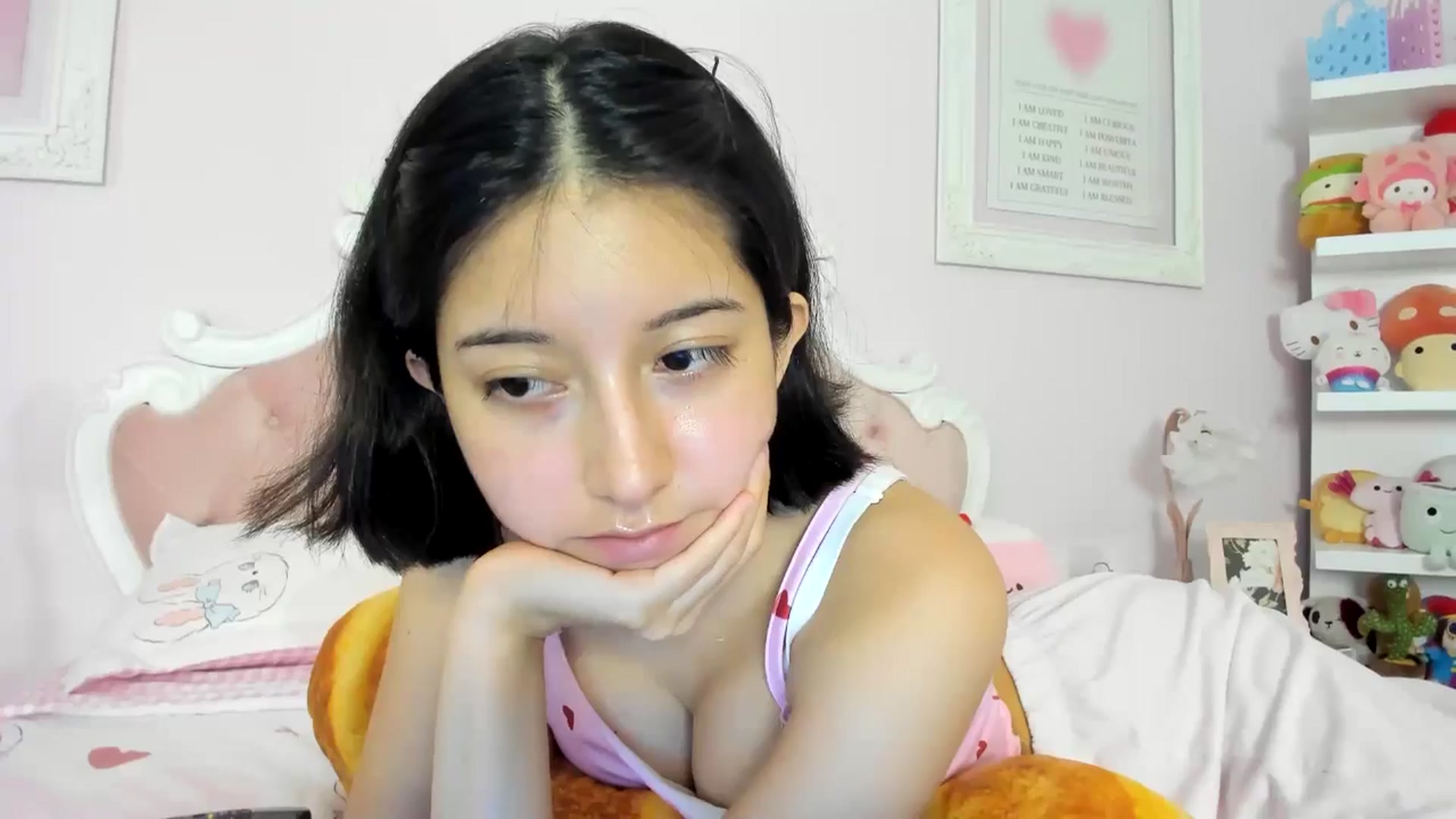 Gallery image thumbnail from Cherrycute666's myfreecams stream on, 05/30/2024, 23:28 image 10 of 20