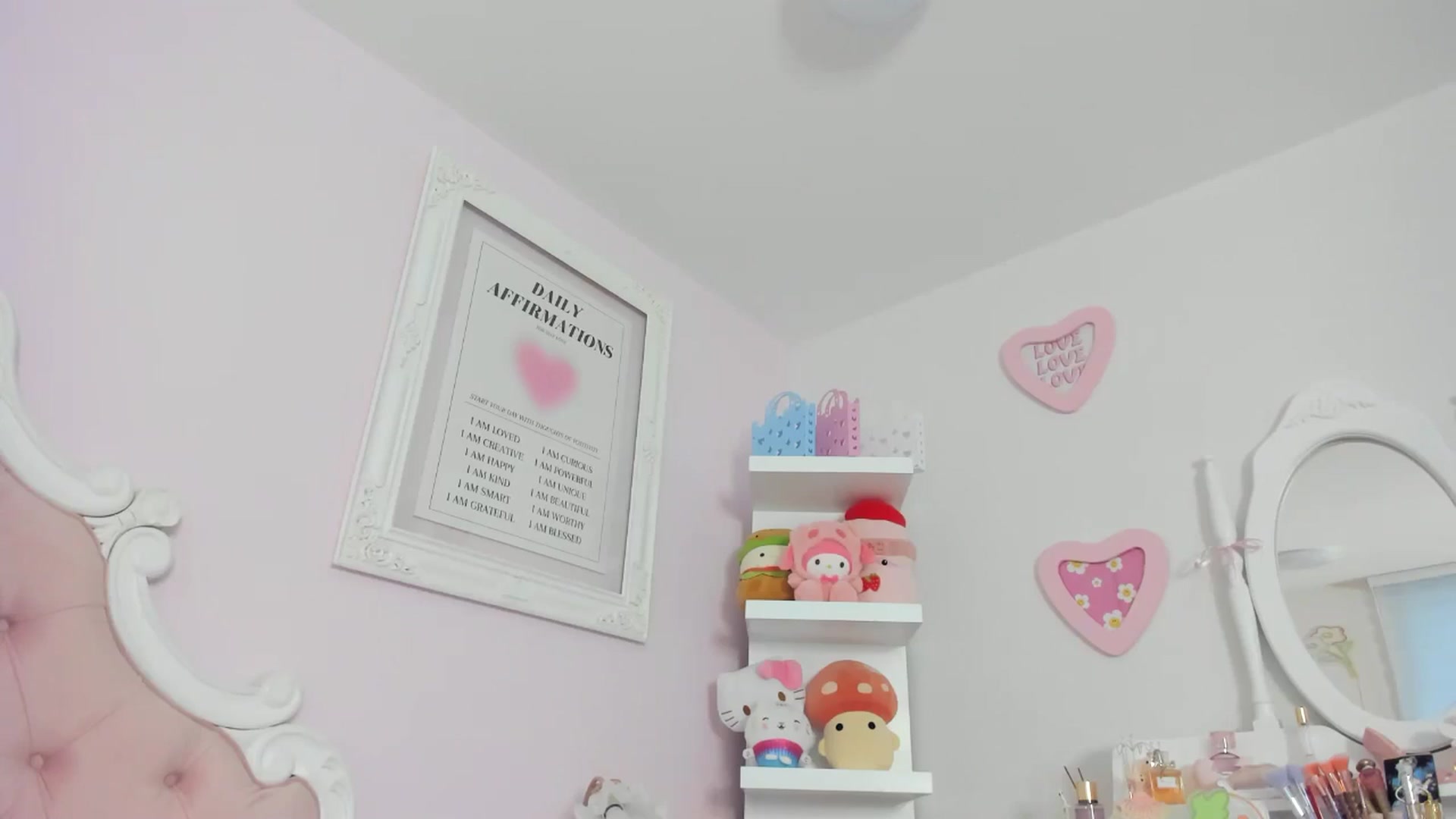 Gallery image thumbnail from Cherrycute666's myfreecams stream on, 05/31/2024, 24:31 image 13 of 20
