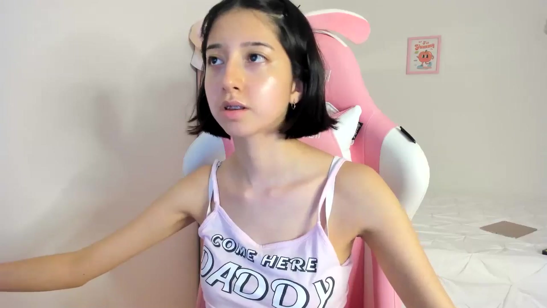 Gallery image thumbnail from Cherrycute666's myfreecams stream on, 05/31/2024, 02:22 image 9 of 20
