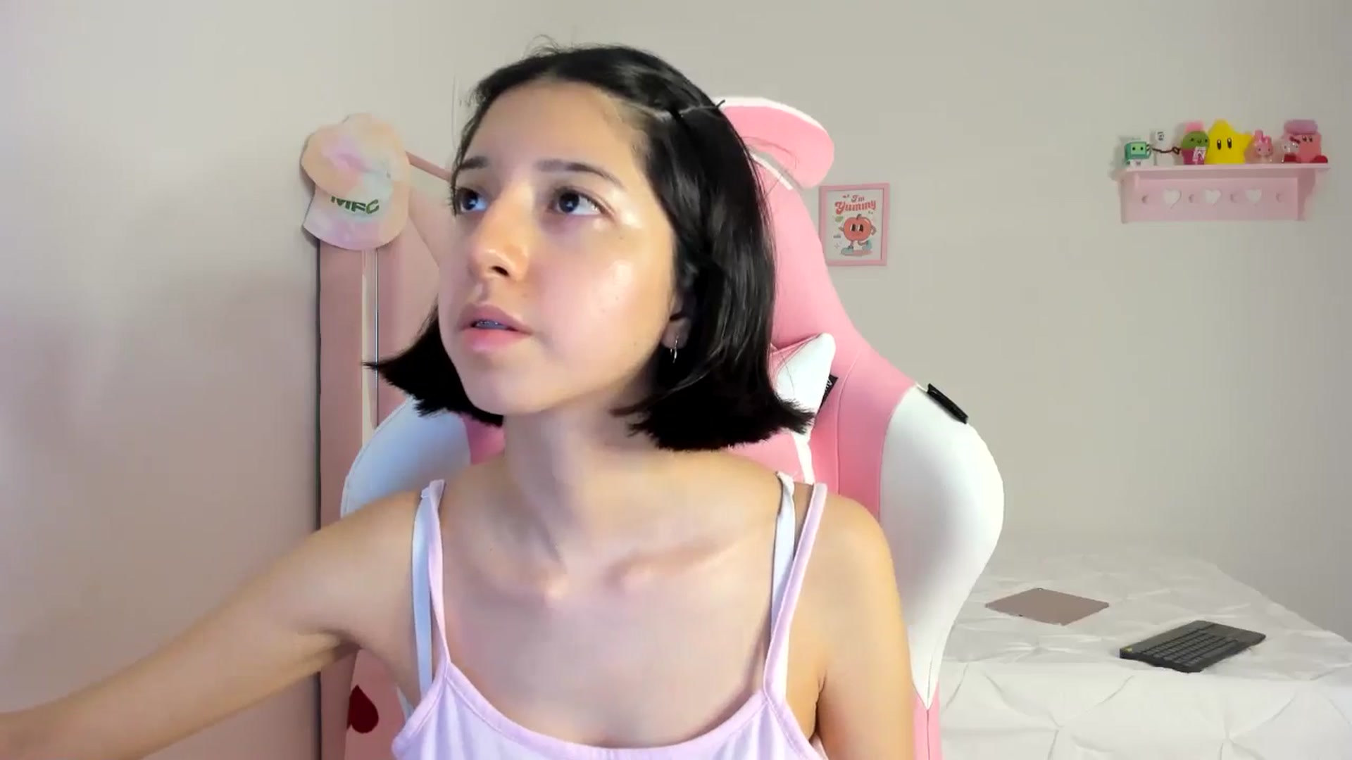 Gallery image thumbnail from Cherrycute666's myfreecams stream on, 05/31/2024, 02:22 image 3 of 20