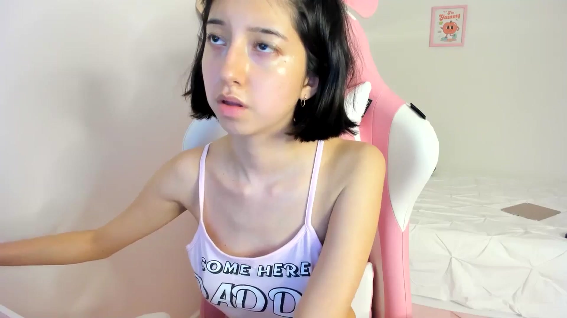 Gallery image thumbnail from Cherrycute666's myfreecams stream on, 05/31/2024, 02:22 image 14 of 20