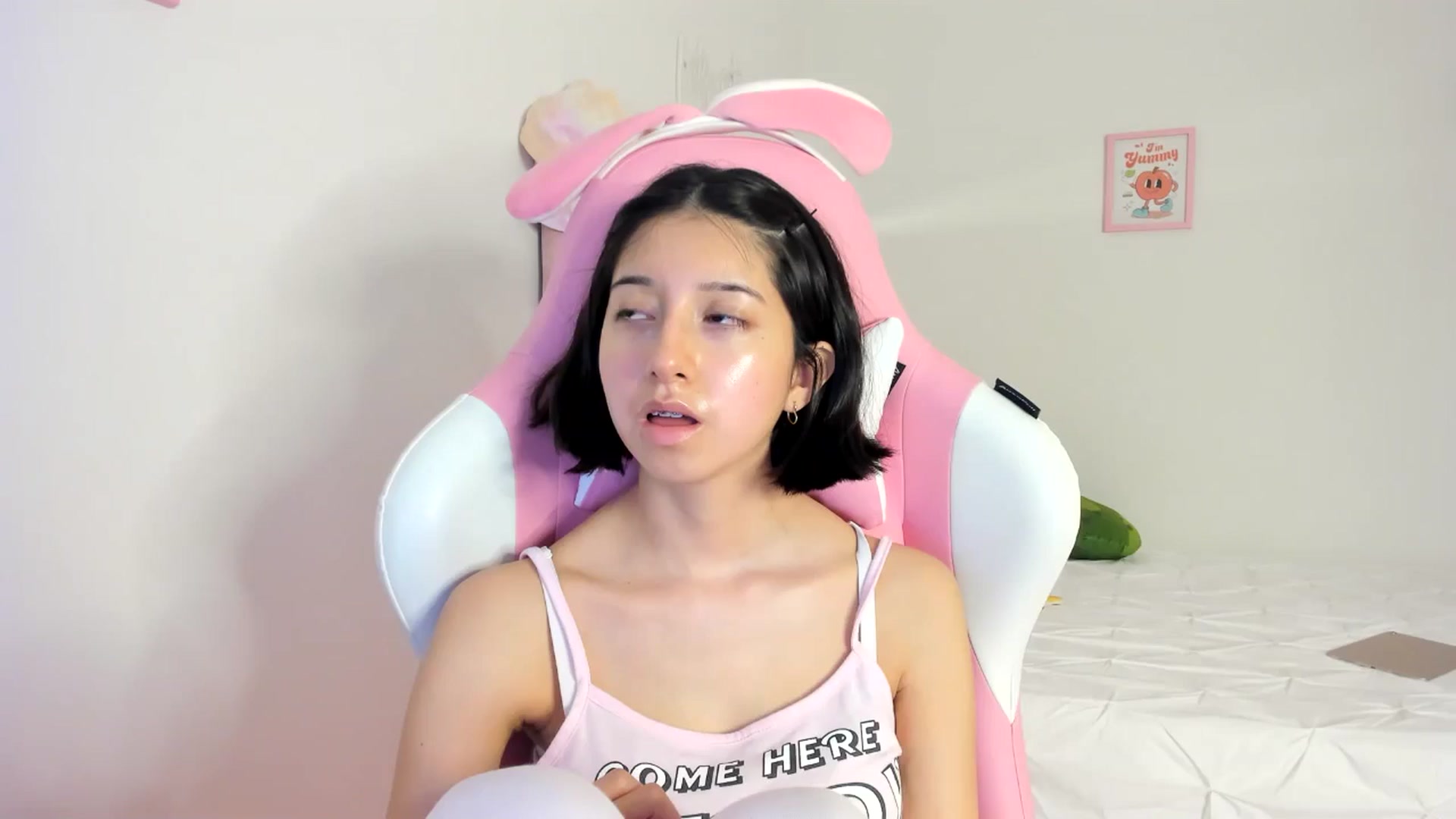 Gallery image thumbnail from Cherrycute666's myfreecams stream on, 05/31/2024, 03:27 image 2 of 20