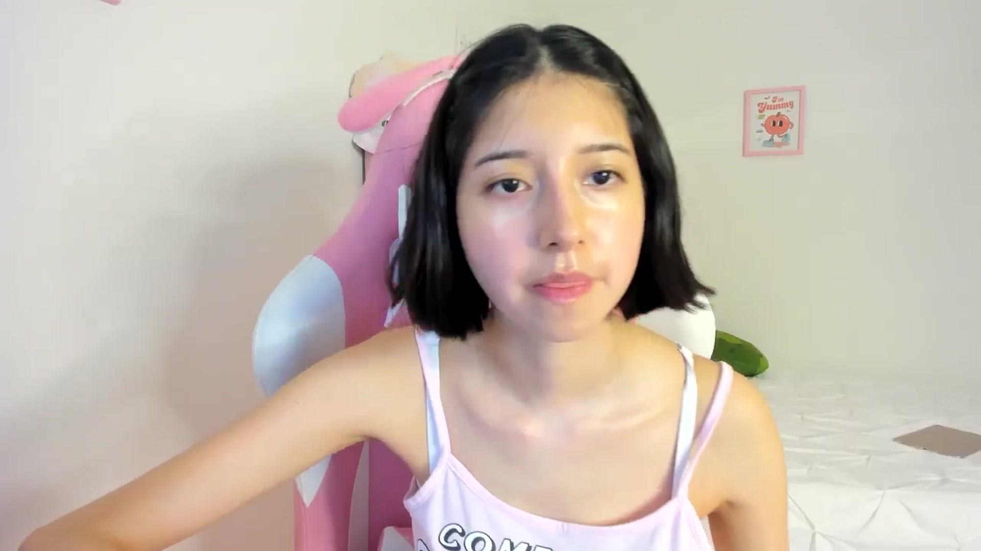 Gallery image thumbnail from Cherrycute666's myfreecams stream on, 05/31/2024, 03:27 image 6 of 20