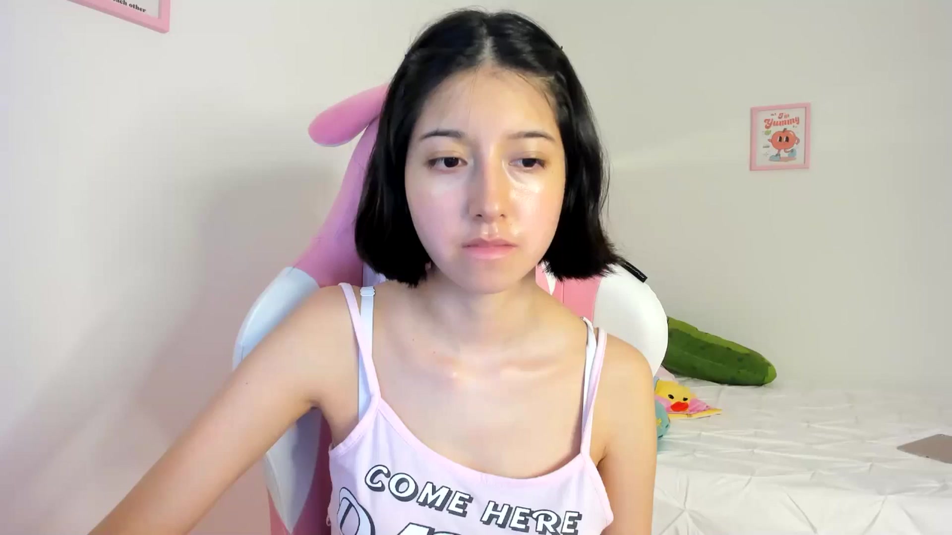 Gallery image thumbnail from Cherrycute666's myfreecams stream on, 05/31/2024, 03:27 image 10 of 20
