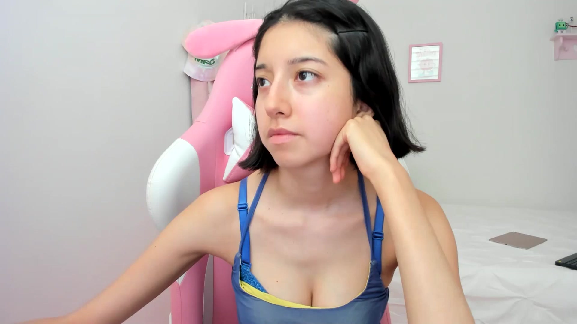 Gallery image thumbnail from Cherrycute666's myfreecams stream on, 05/31/2024, 23:44 image 5 of 20