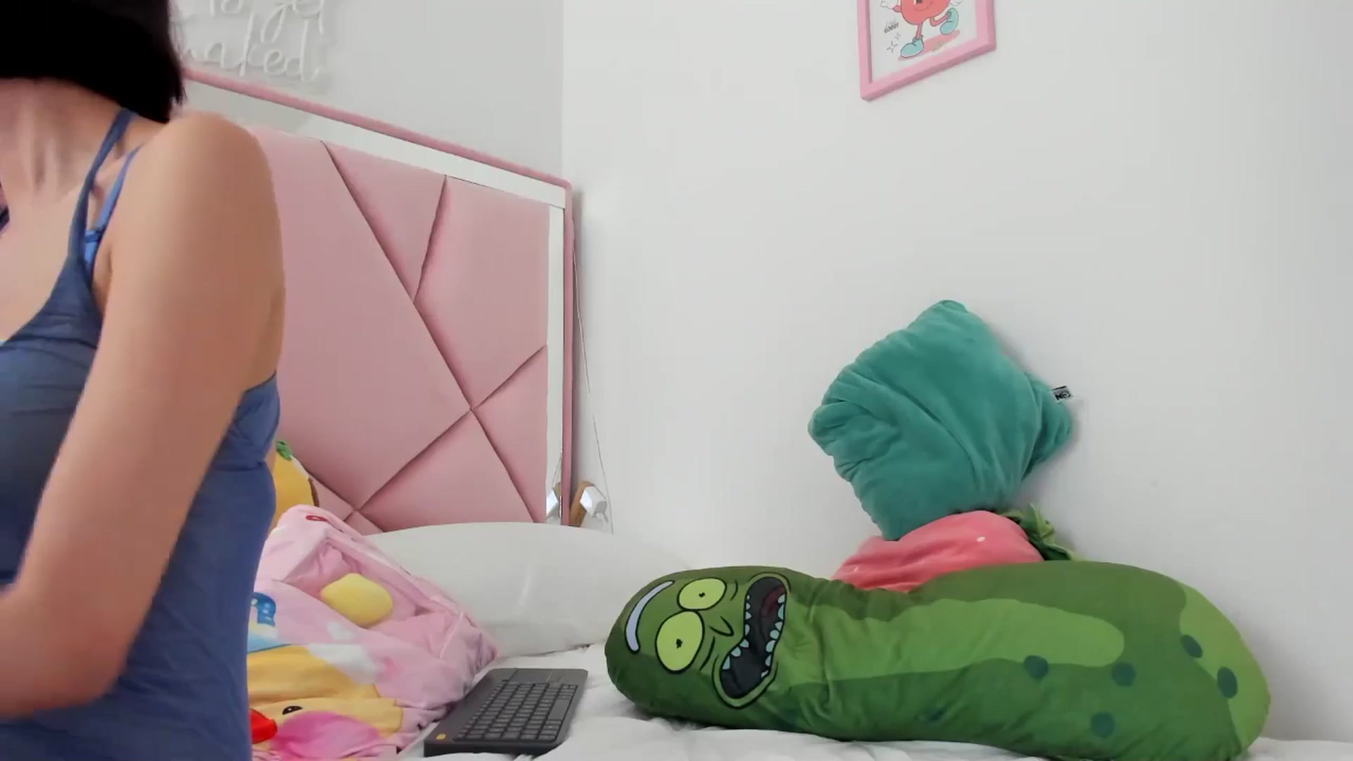 Gallery image thumbnail from Cherrycute666's myfreecams stream on, 06/01/2024, 24:06 image 5 of 20