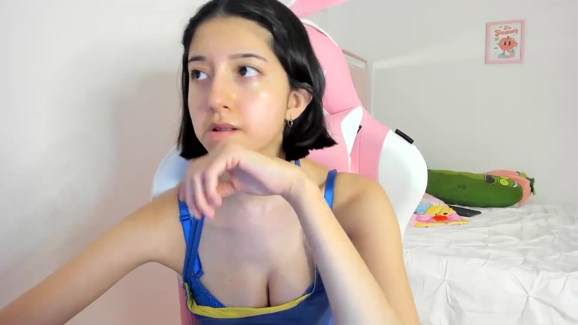 Gallery image thumbnail from Cherrycute666's myfreecams stream on, 06/01/2024, 01:35 image 18 of 20