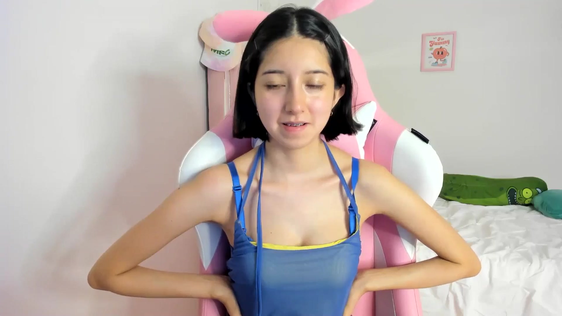 Gallery image thumbnail from Cherrycute666's myfreecams stream on, 06/01/2024, 12:24 image 7 of 20
