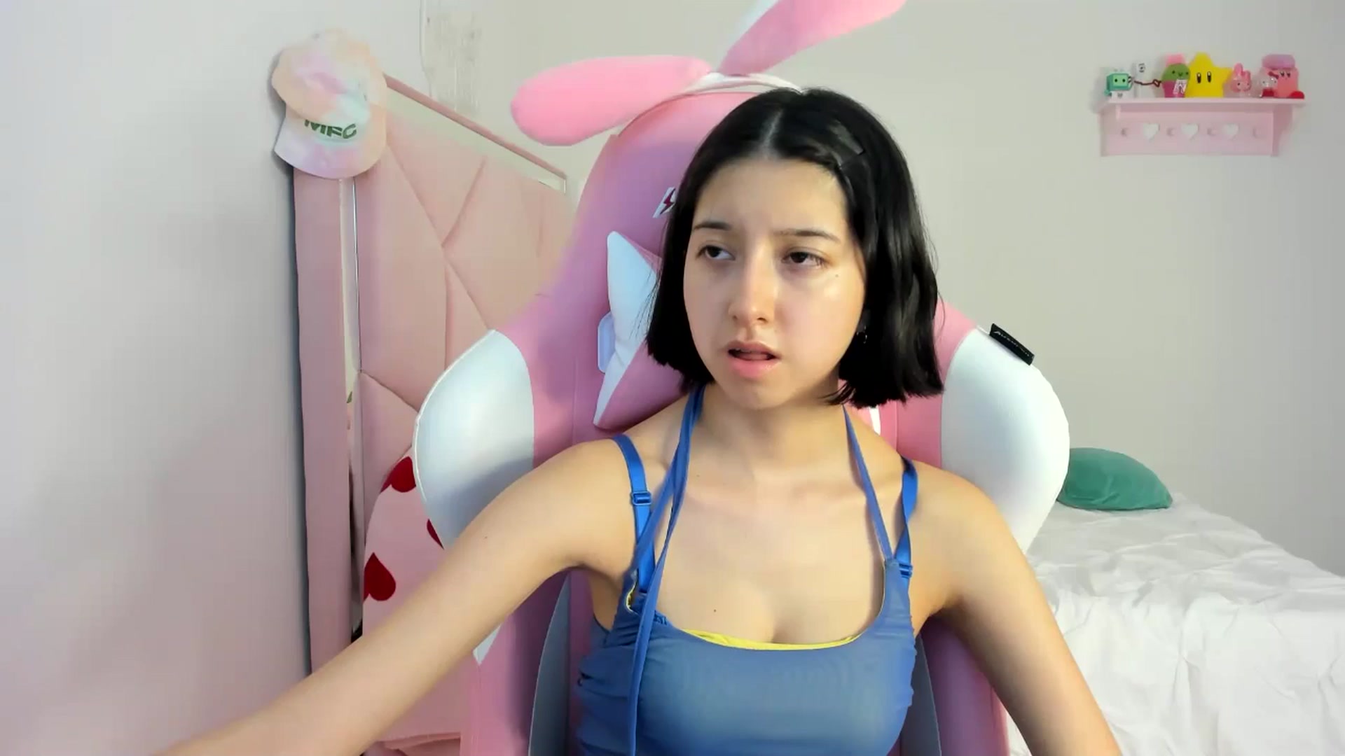 Gallery image thumbnail from Cherrycute666's myfreecams stream on, 06/01/2024, 14:08 image 3 of 20