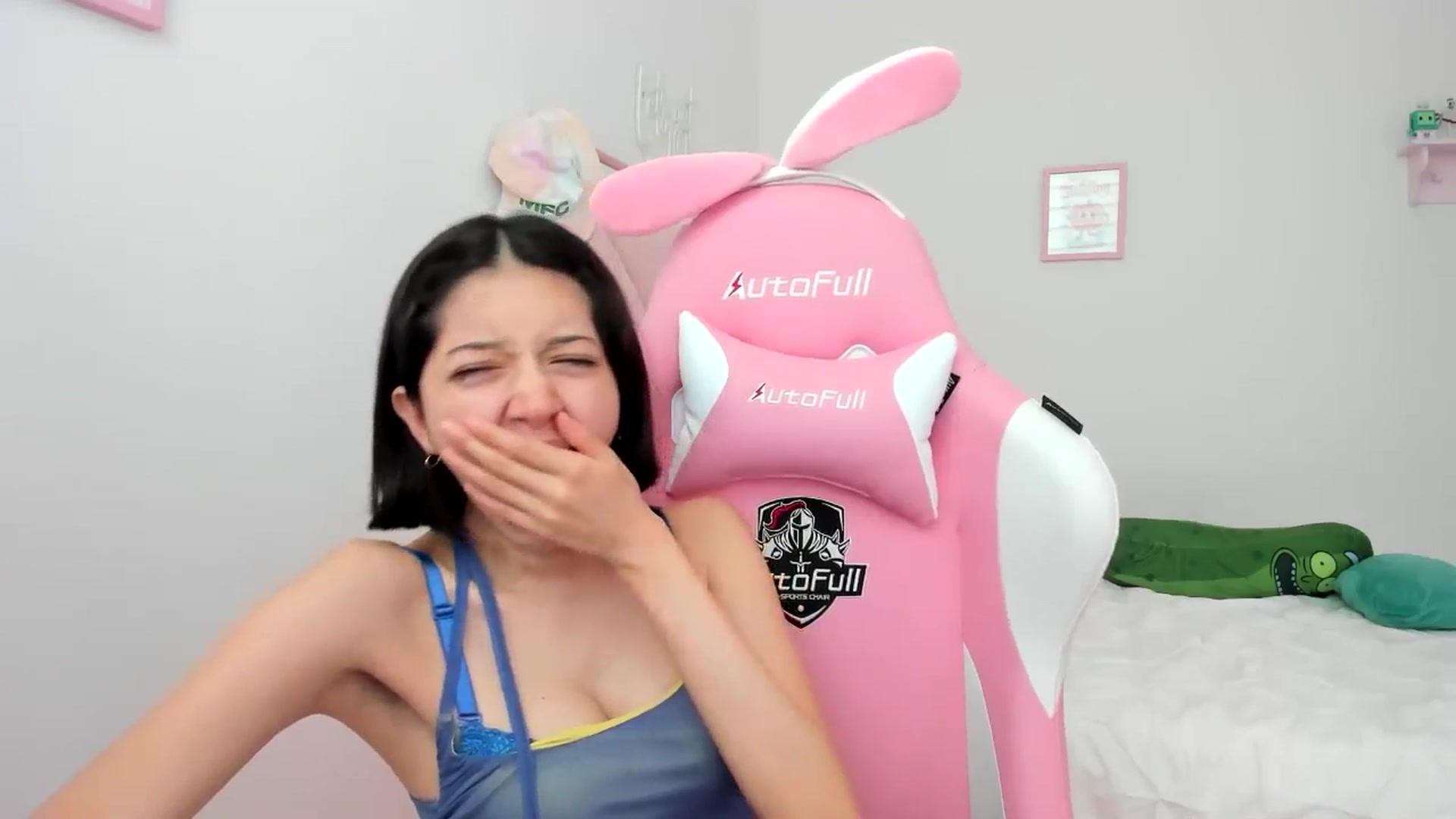 Gallery image thumbnail from Cherrycute666's myfreecams stream on, 06/01/2024, 14:08 image 20 of 20