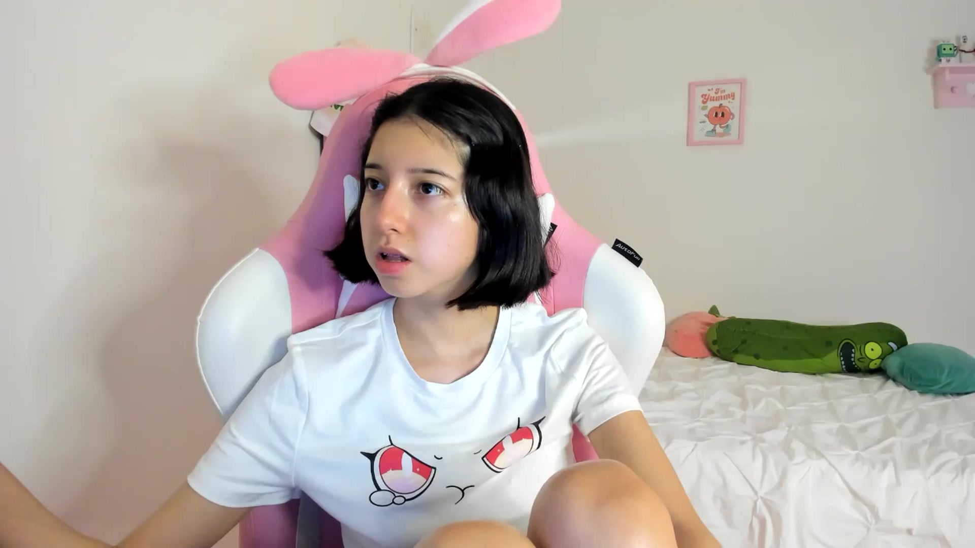 Gallery image thumbnail from Cherrycute666's myfreecams stream on, 06/02/2024, 02:15 image 13 of 20