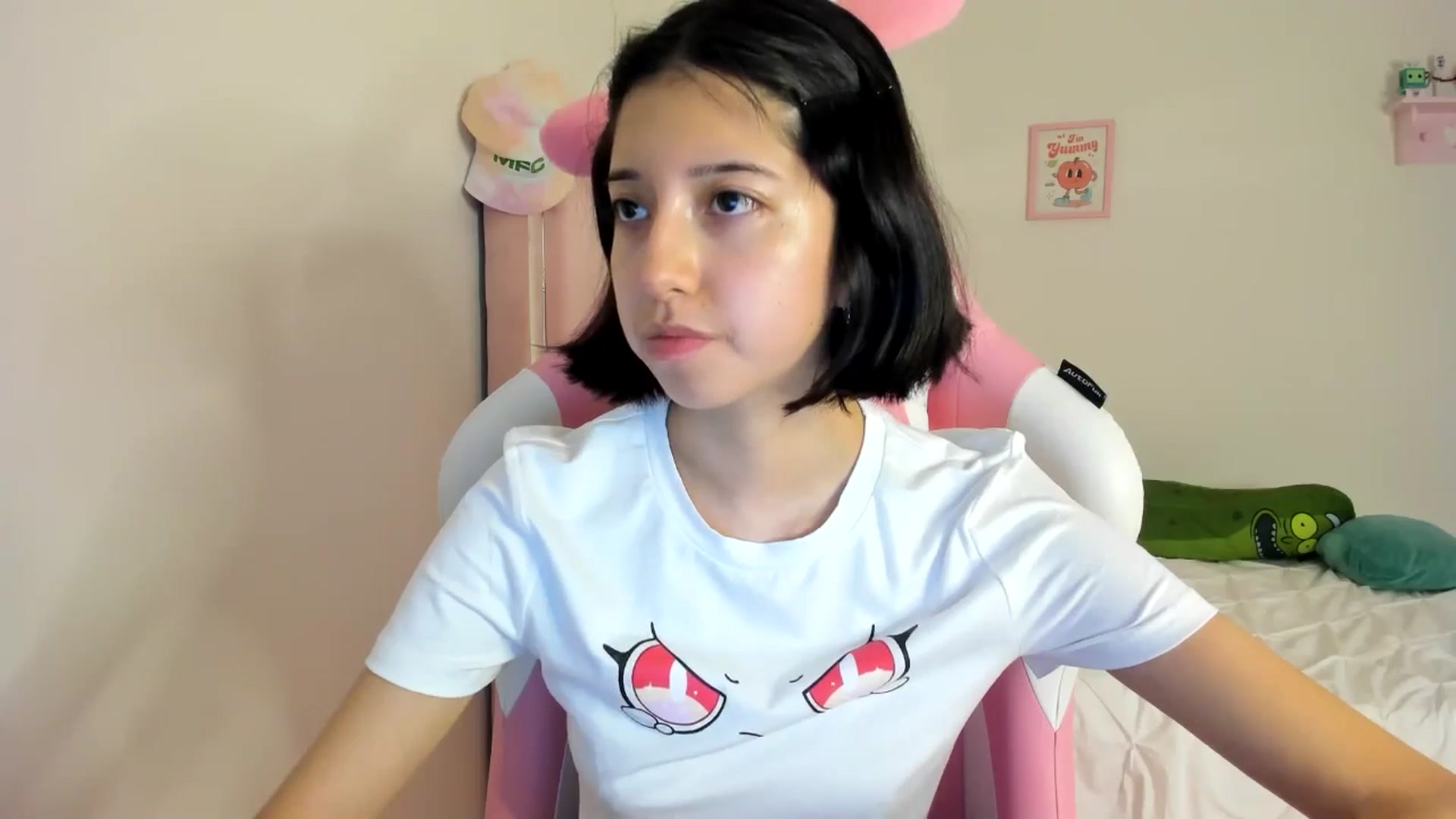 Gallery image thumbnail from Cherrycute666's myfreecams stream on, 06/02/2024, 02:15 image 14 of 20