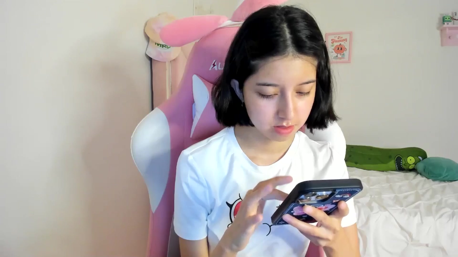 Gallery image thumbnail from Cherrycute666's myfreecams stream on, 06/02/2024, 02:15 image 8 of 20