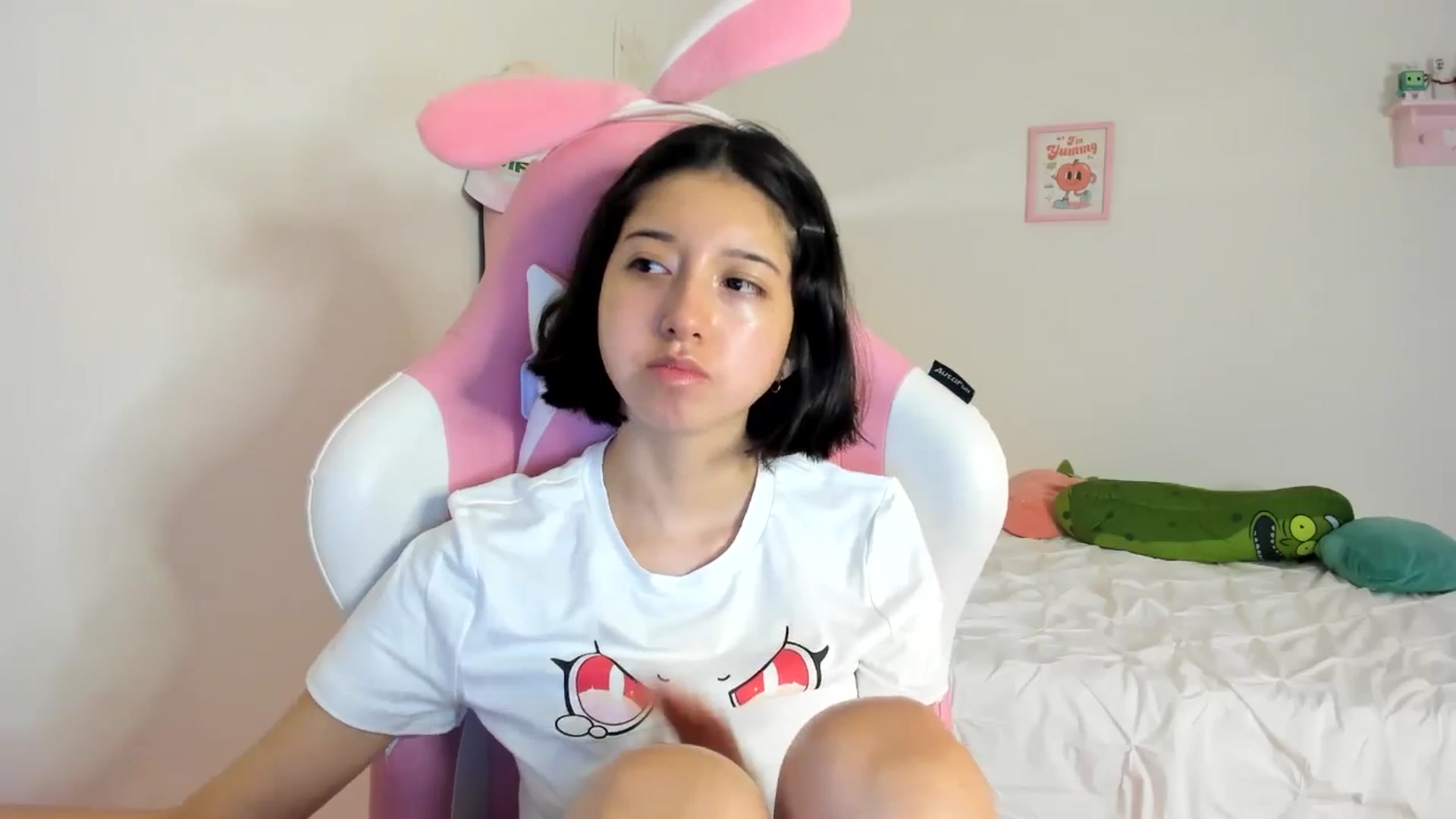 Gallery image thumbnail from Cherrycute666's myfreecams stream on, 06/02/2024, 02:15 image 12 of 20