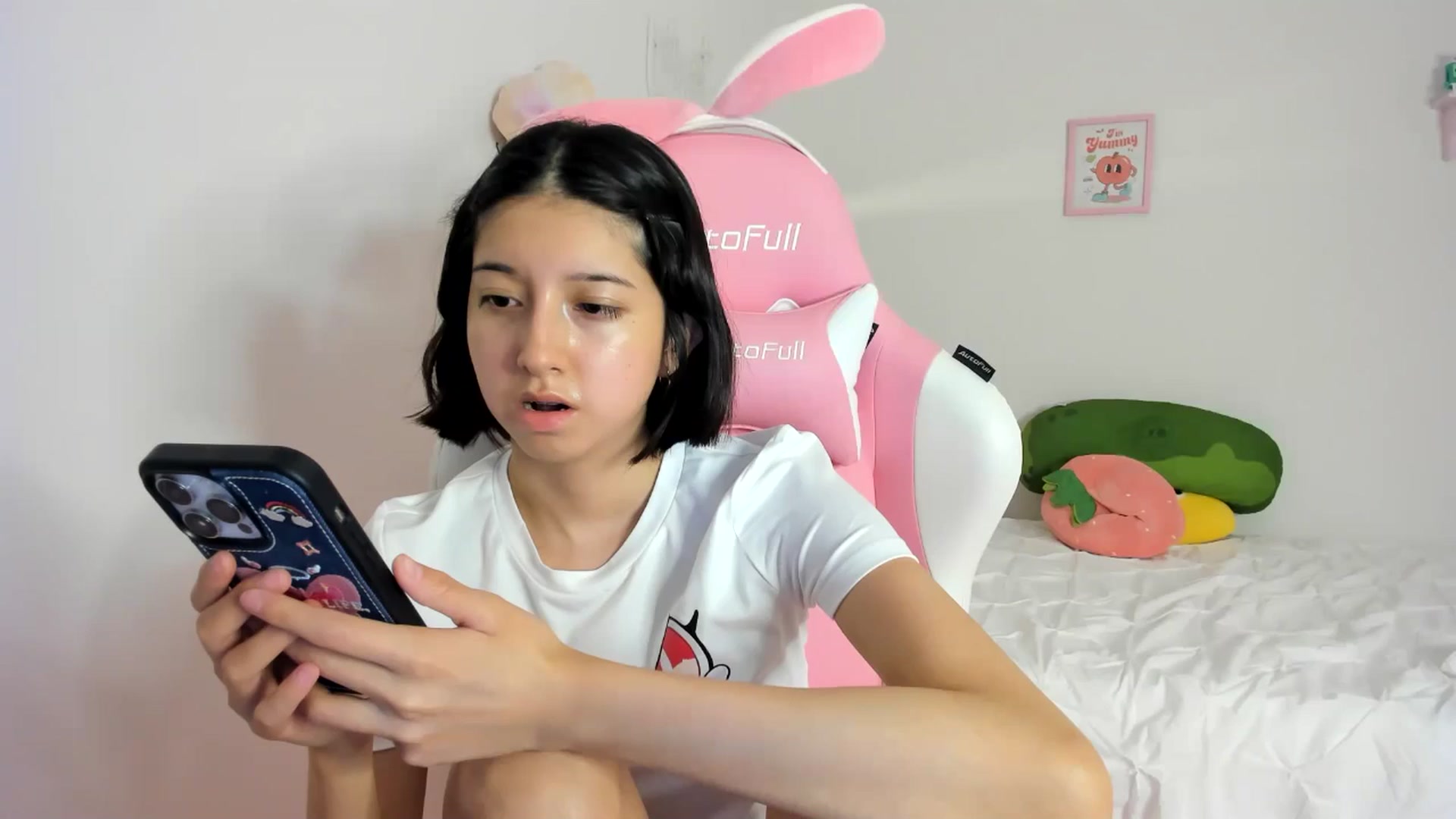 Gallery image thumbnail from Cherrycute666's myfreecams stream on, 06/02/2024, 07:51 image 1 of 20